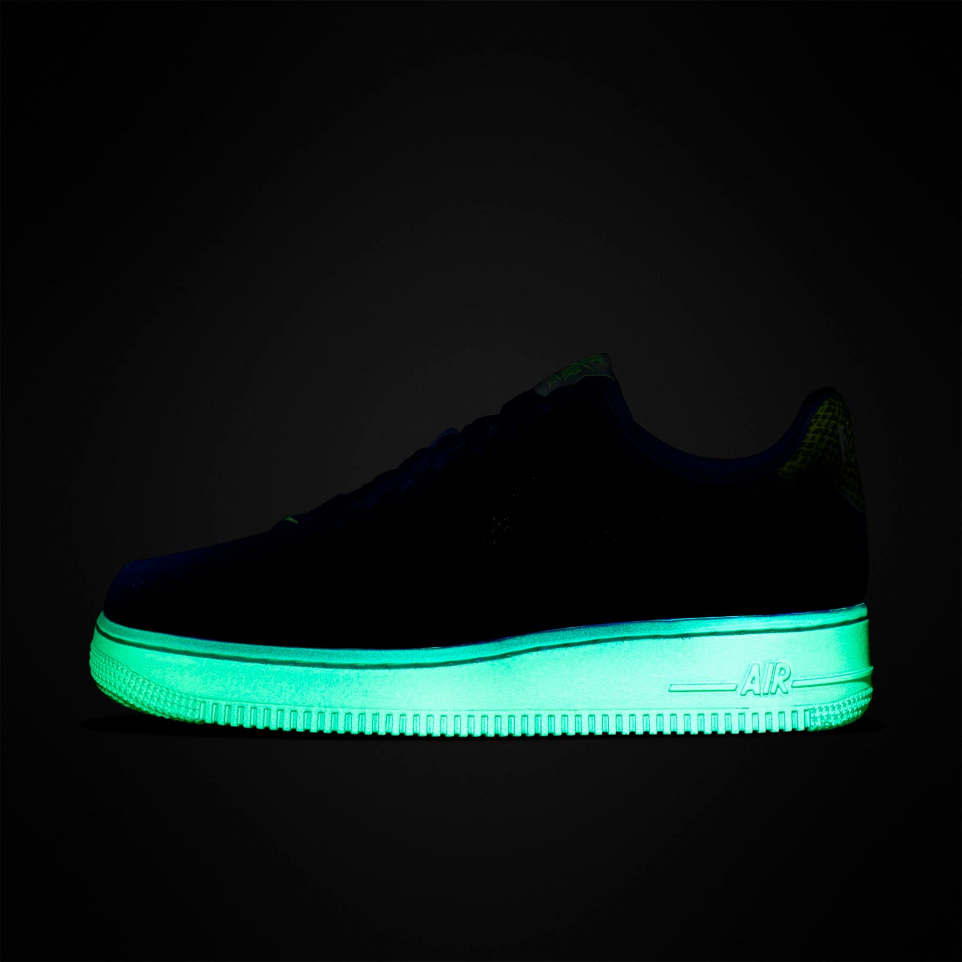 Tênis Nike x Olivia Kim Air Force 1 '07 Feminino - Foto 8
