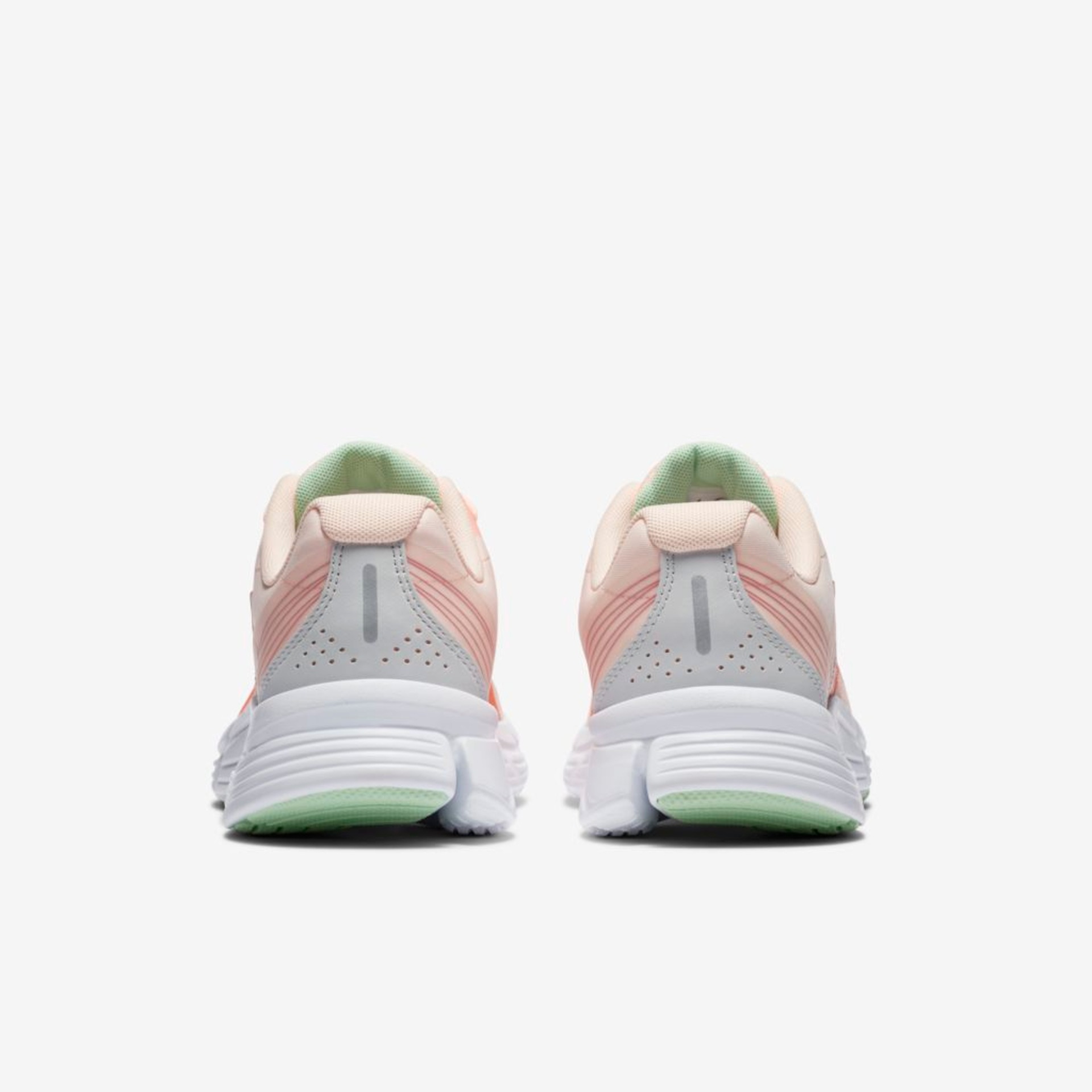 Tênis Nike Alphina 5000 Feminino - Foto 6