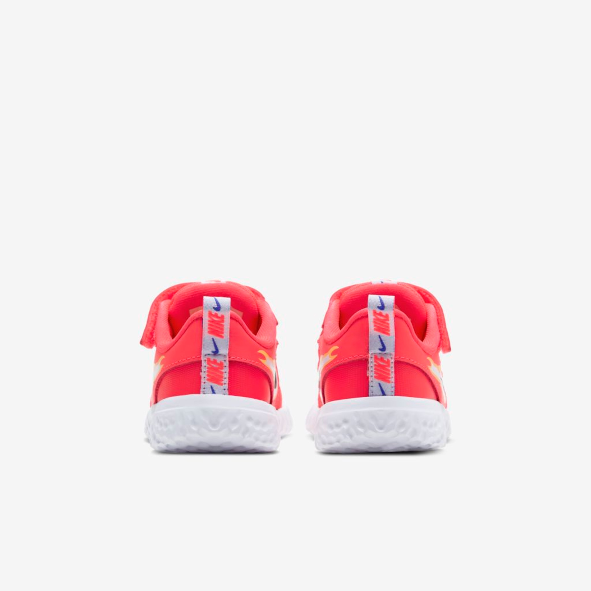 Tênis Nike Revolution 5 Fire Infantil - Foto 6