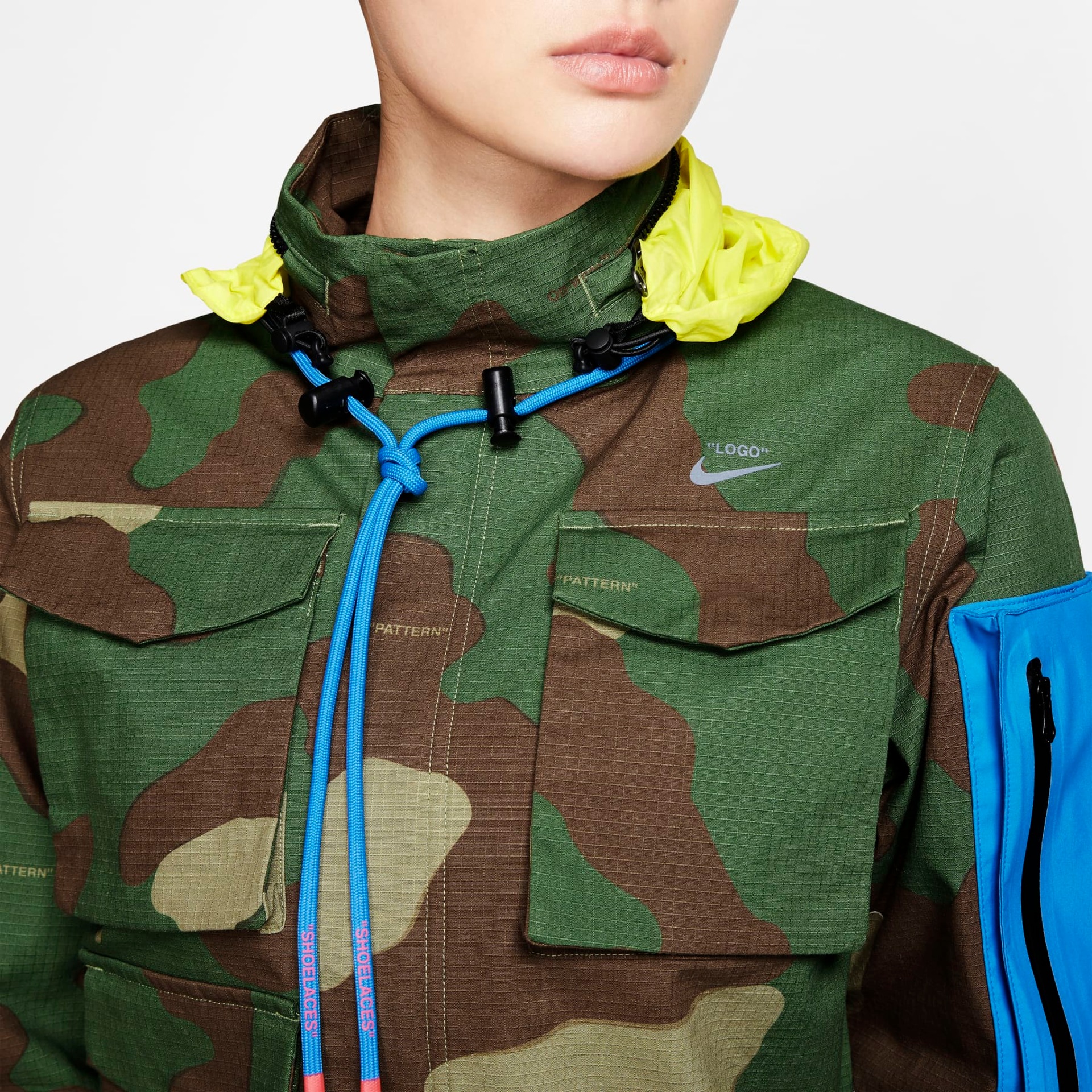 Jaqueta Nike x Off-White&trade; Camo Feminina - Foto 4
