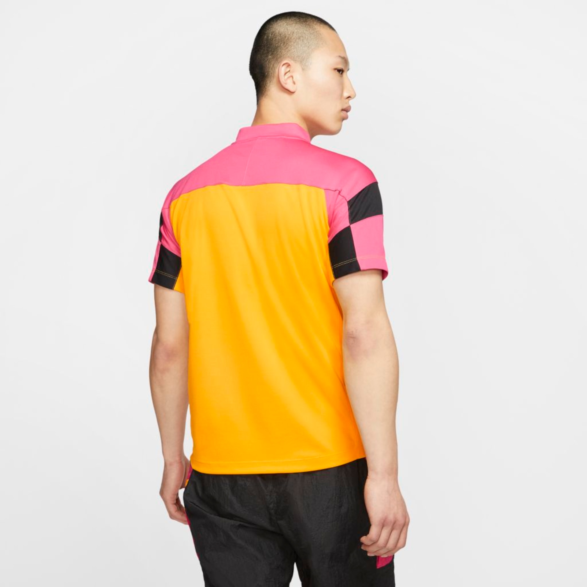 Camiseta Nike Sportswear Masculina - Foto 2