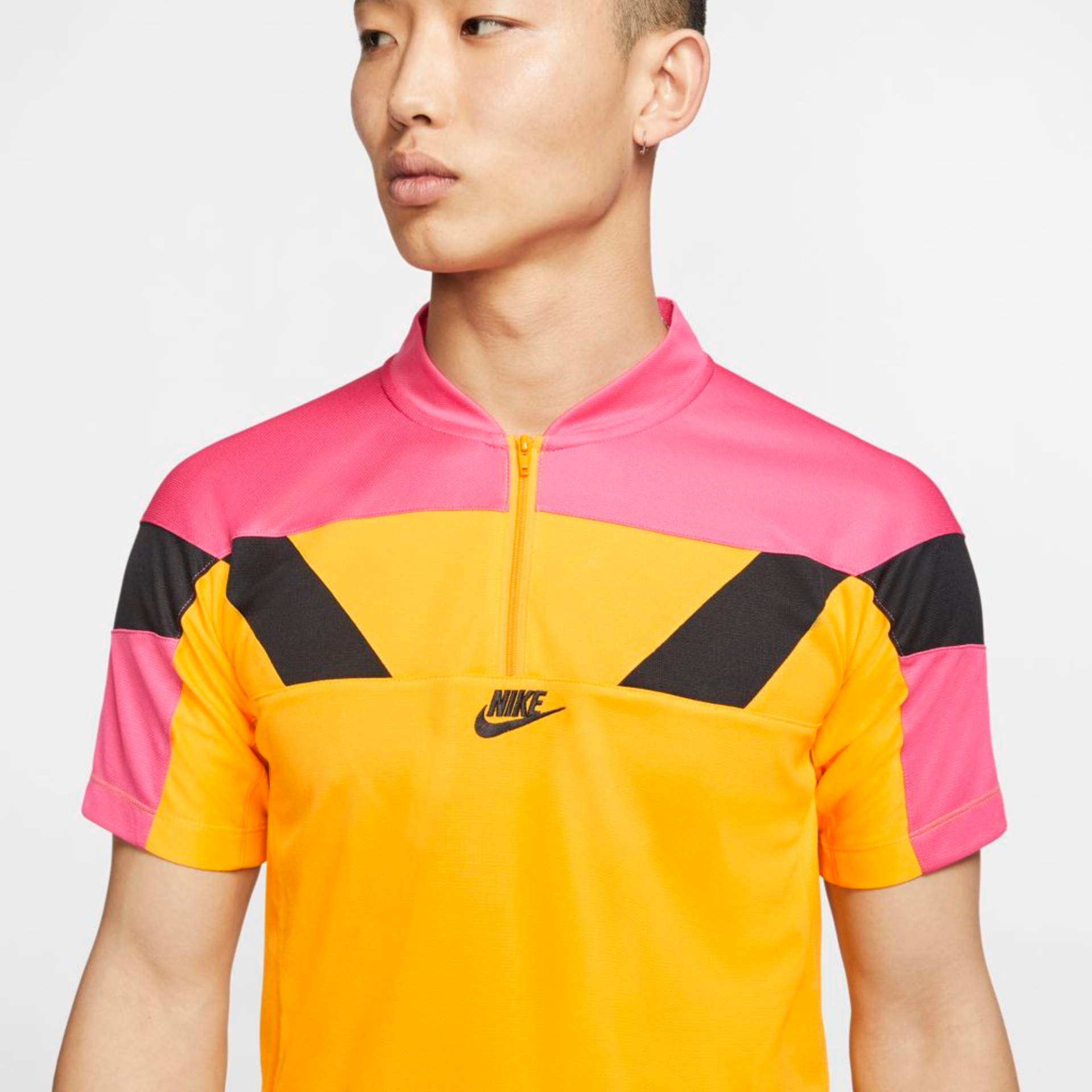 Camiseta Nike Sportswear Masculina - Foto 3