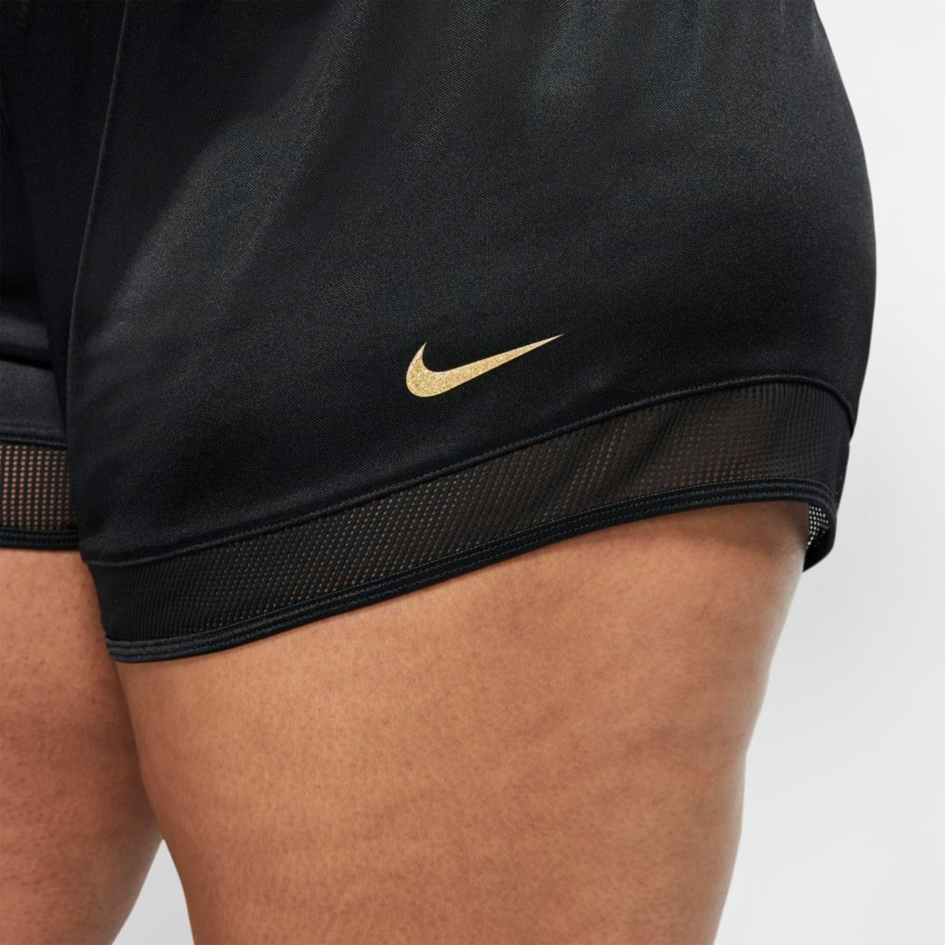 Plus Size - Shorts Nike Feminino - Foto 5