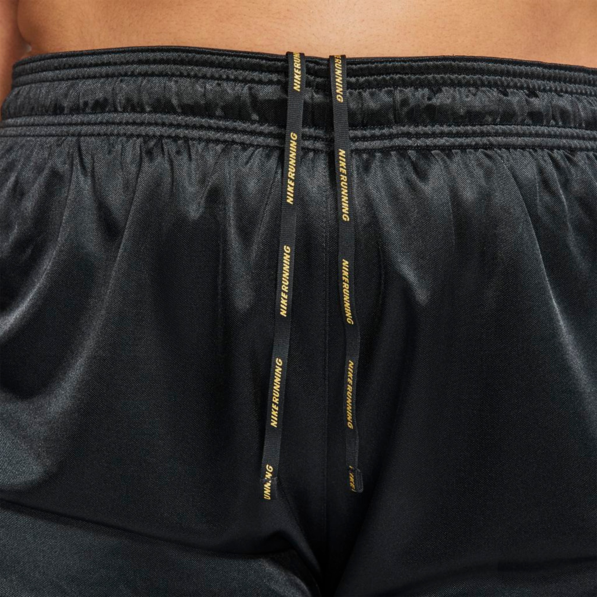 Plus Size - Shorts Nike Feminino - Foto 6