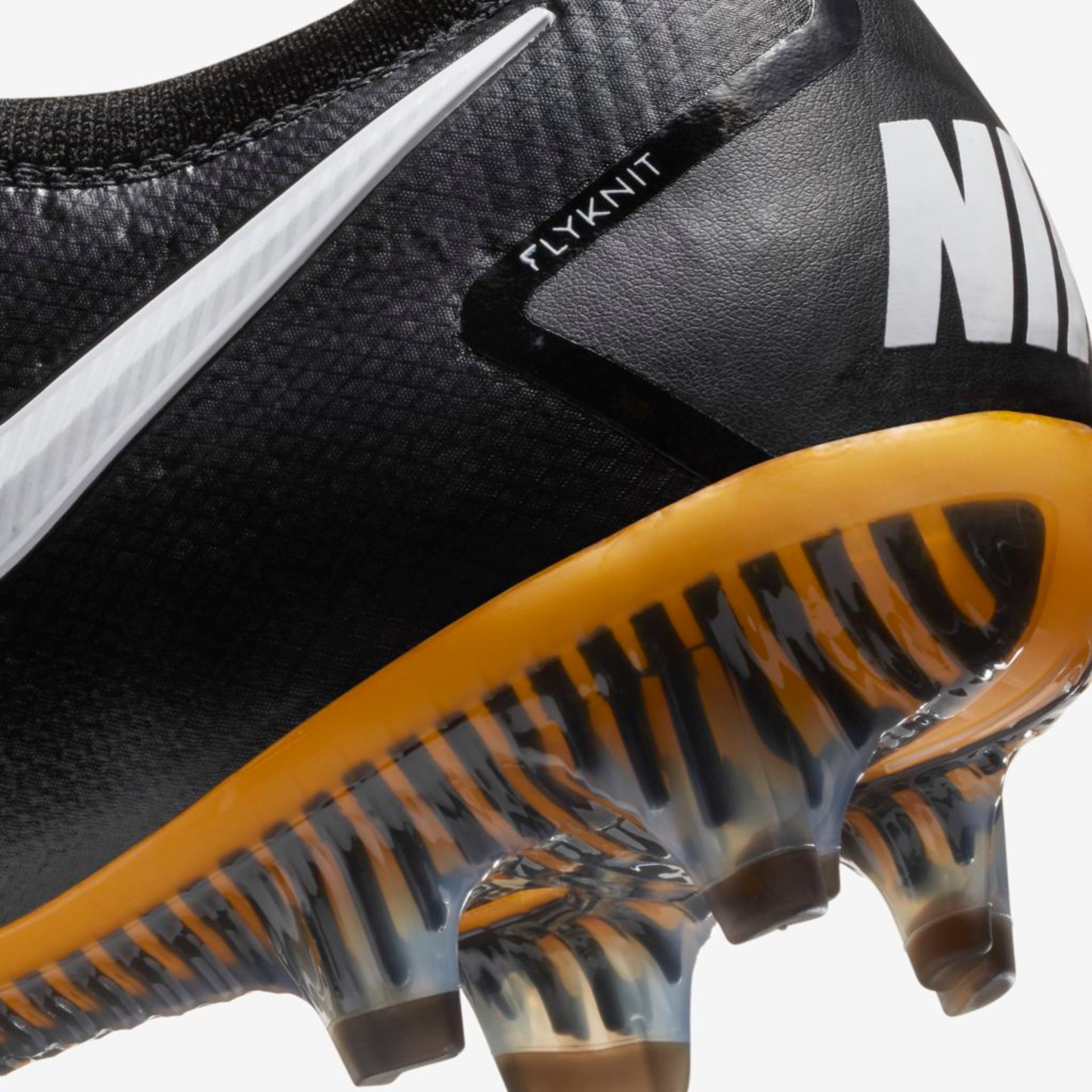 Chuteira Nike Phantom GT Elite Tech Craft Campo - Foto 9