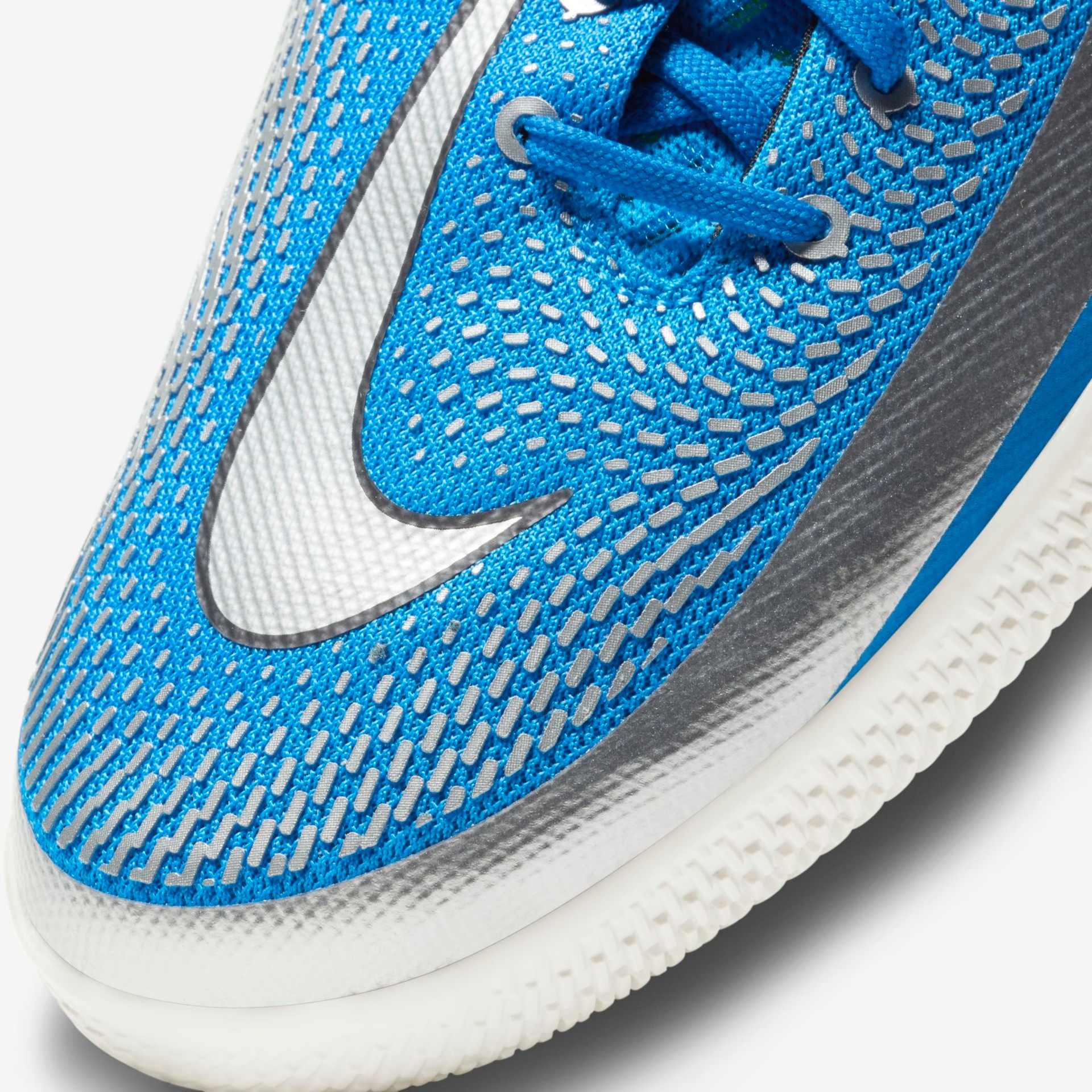 Chuteira Nike React Phantom GT Pro Futsal - Foto 7