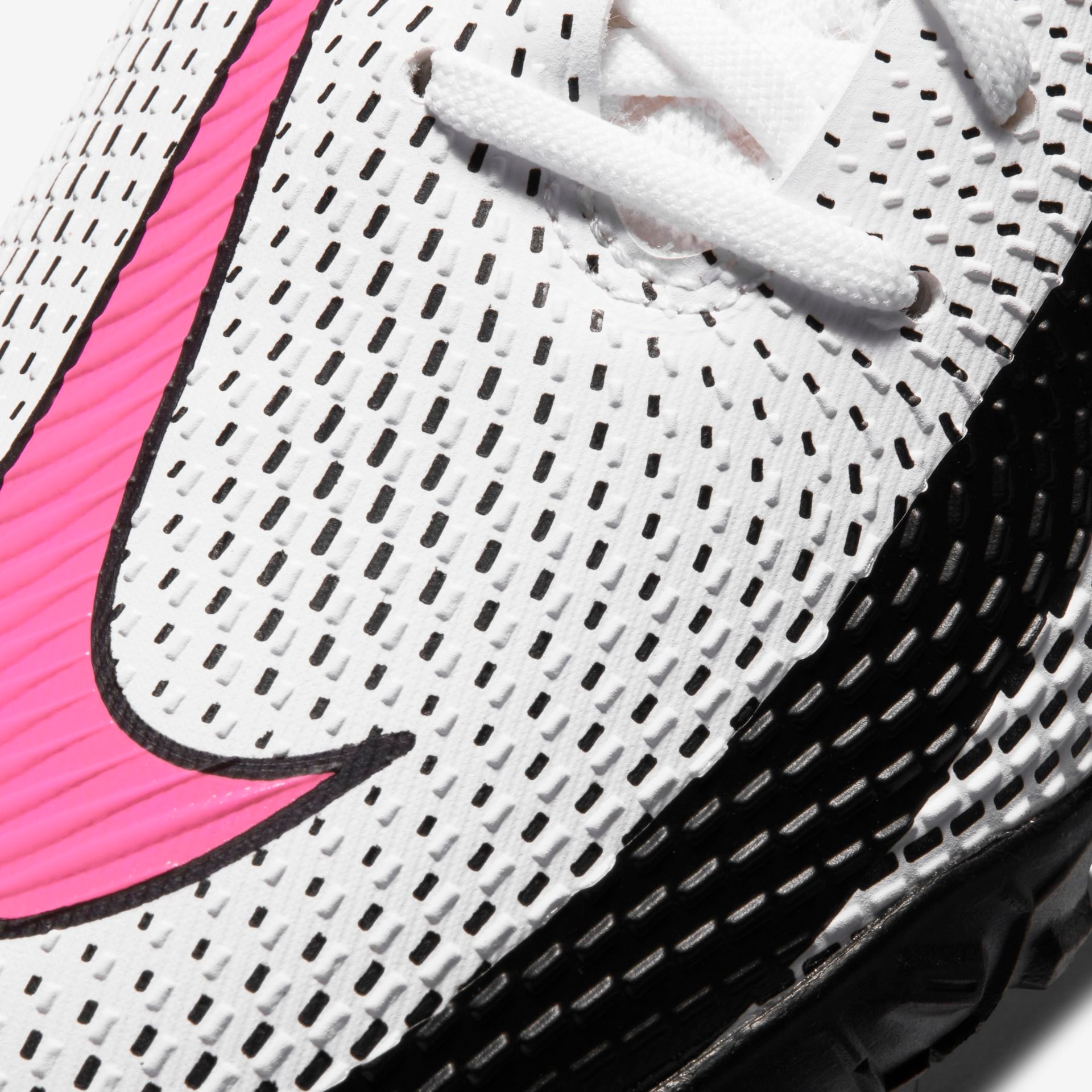 Chuteira Nike React Phantom GT Pro Society - Foto 8