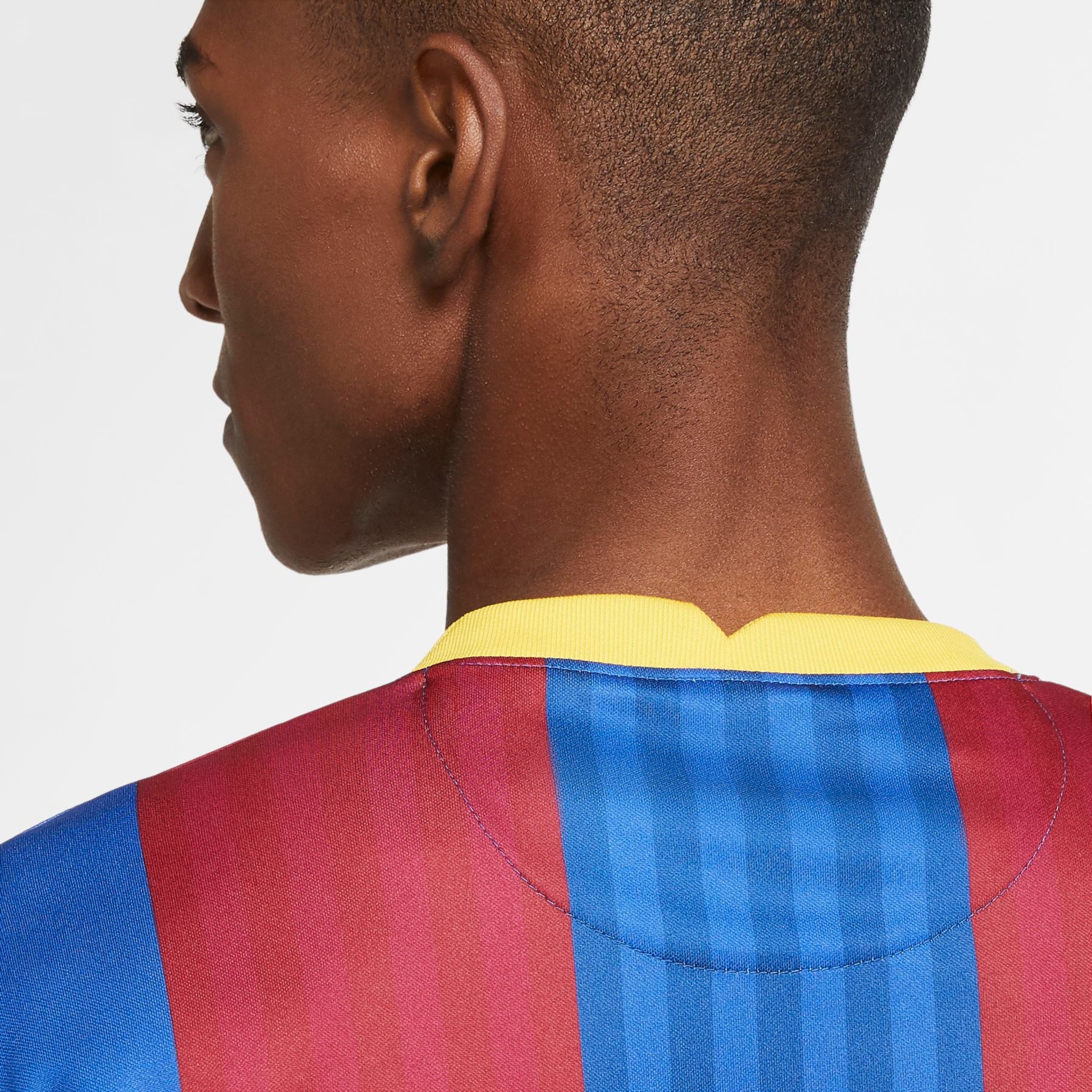 Camiseta Nike Barcelona El Clásico 2021/22 Torcedor Masculina - Foto 7