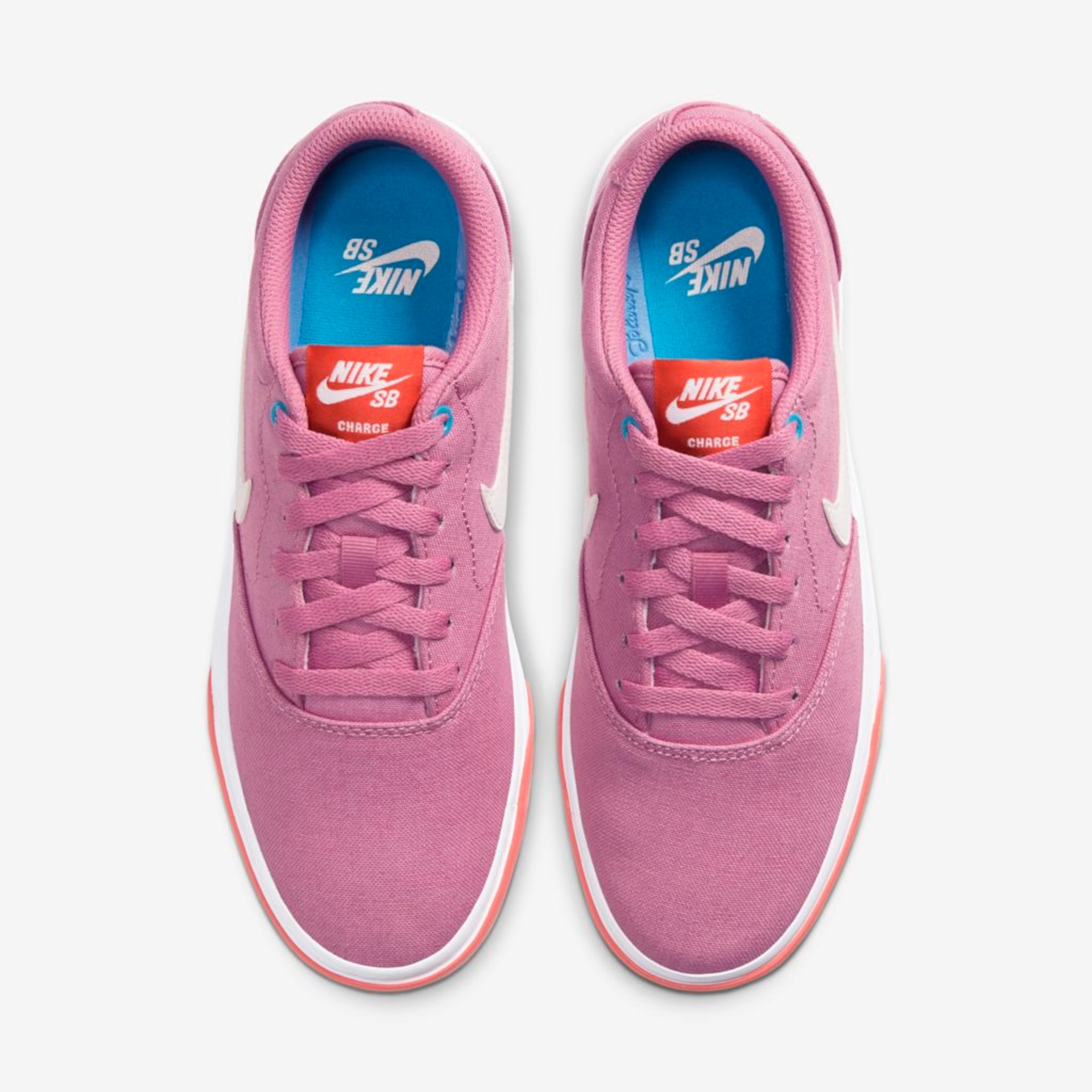 Tênis Nike SB Charge Canvas Feminino - Foto 4