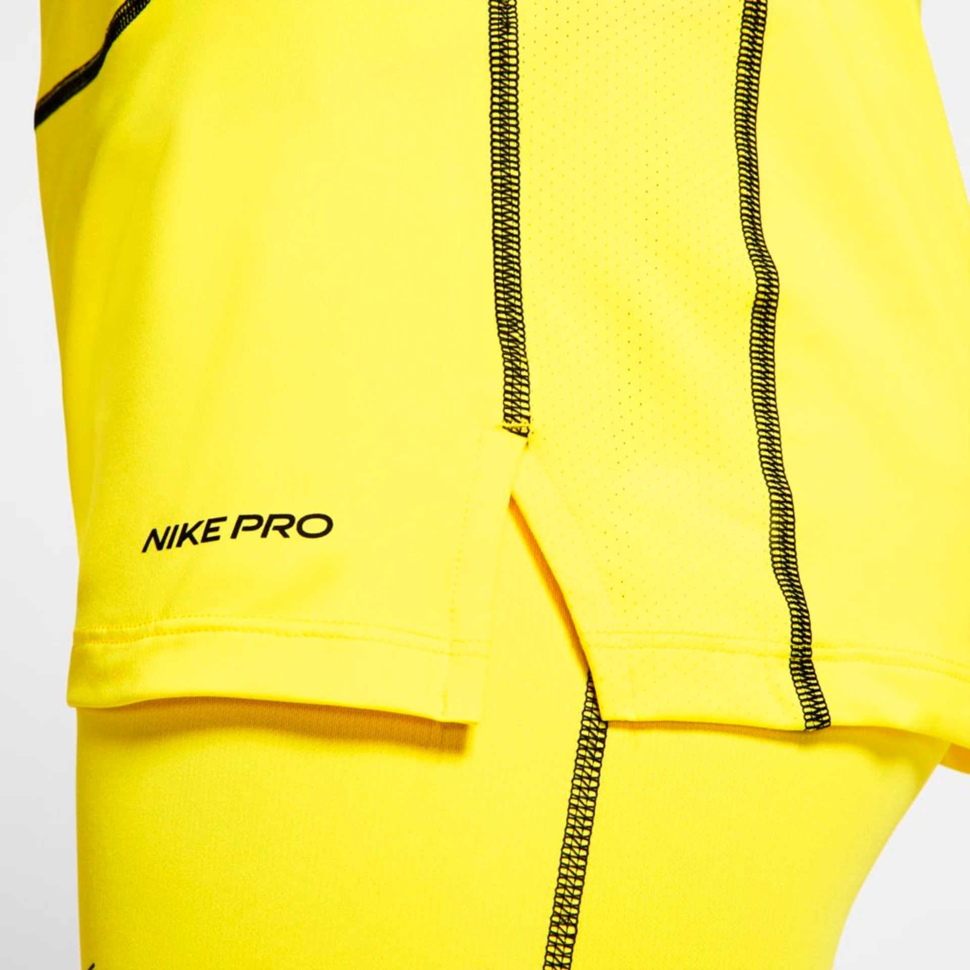 Camiseta Nike x Off-White&trade; Pro Masculina - Foto 4