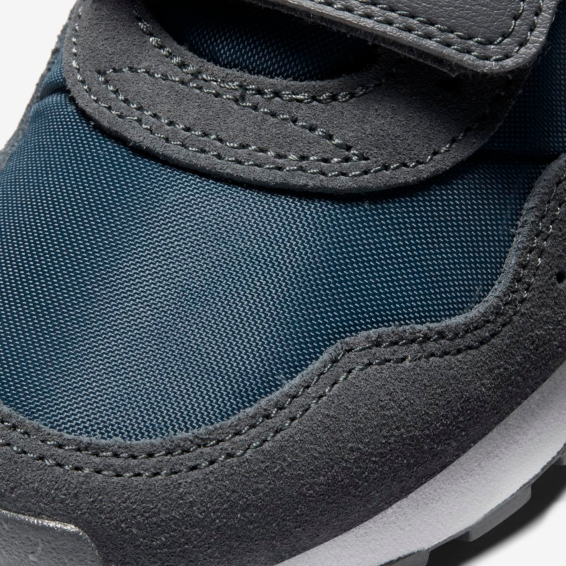 Tênis Nike MD Valiant Infantil - Foto 7