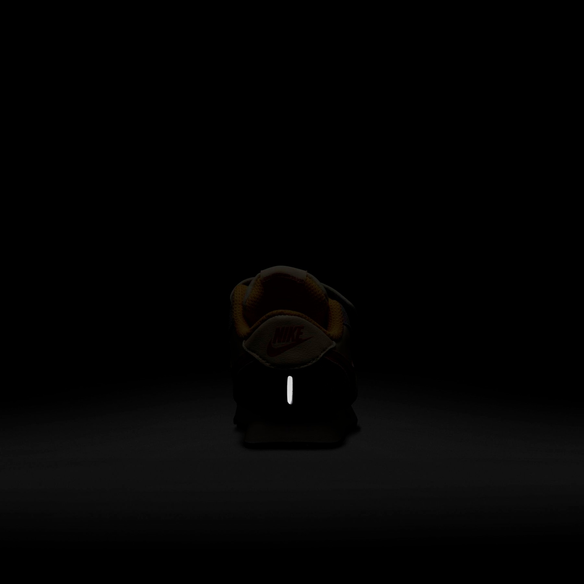 Tênis Nike MD Valiant Infantil - Foto 8