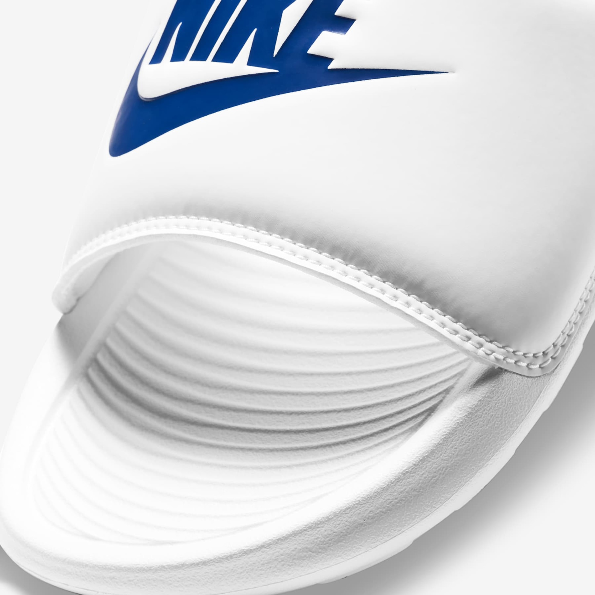 Chinelo Nike Victori One Masculino - Foto 5