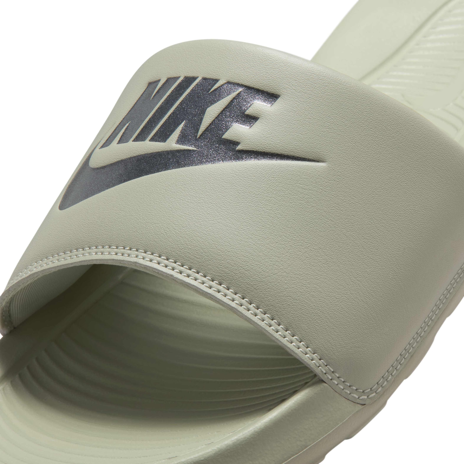 Chinelo Nike Victori One Masculino - Foto 6