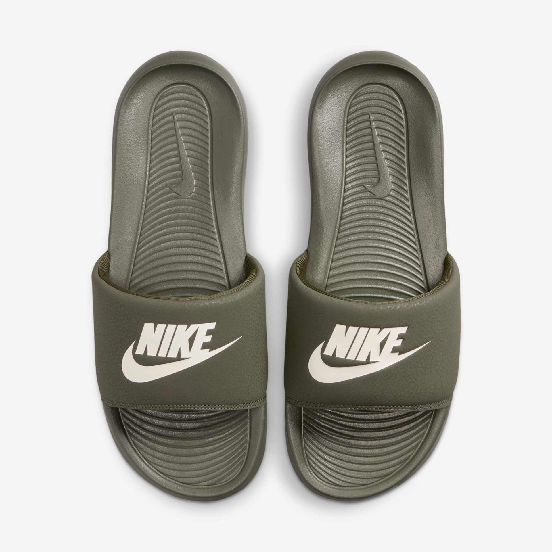 Chinelo Nike Victori One Masculino - Foto 5
