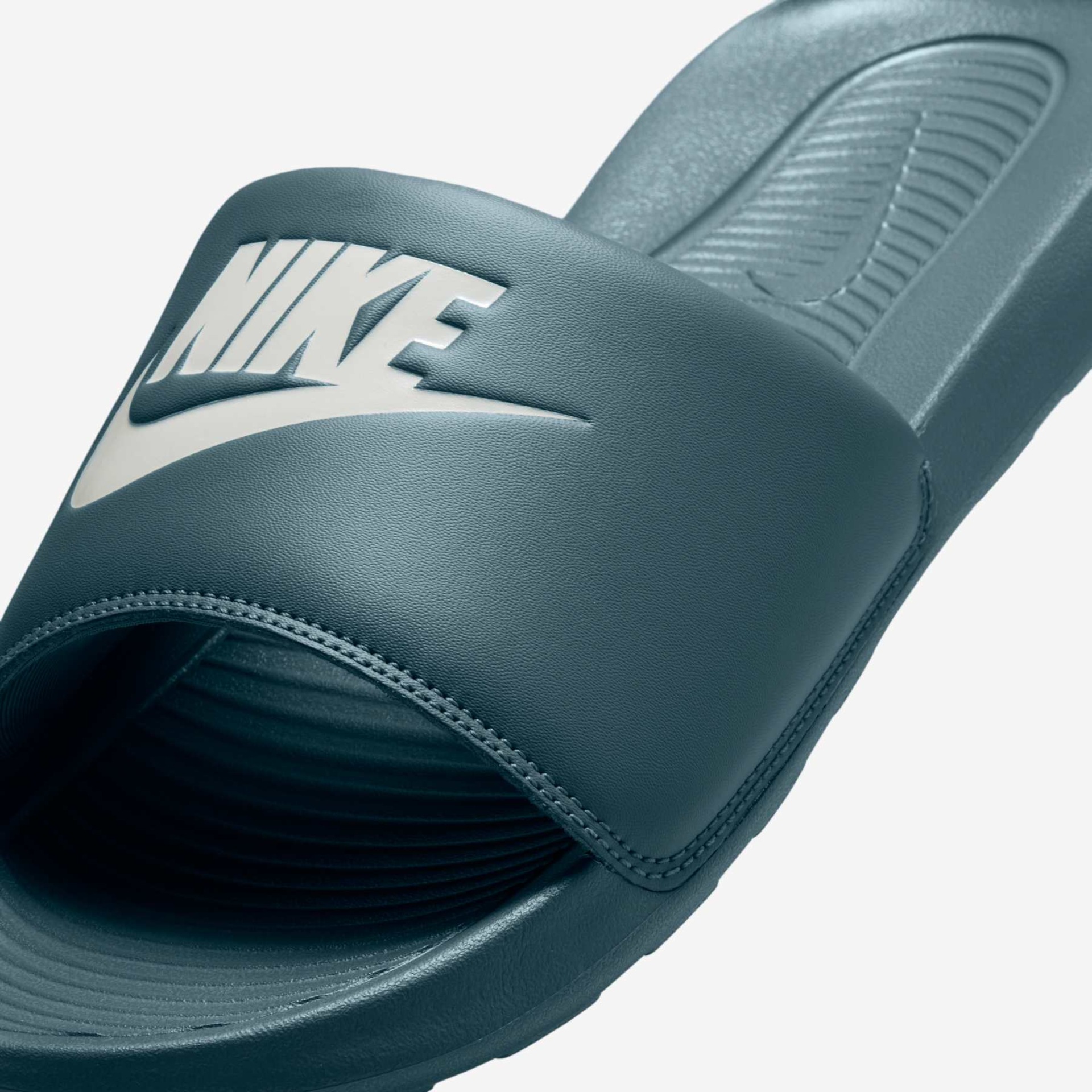 Chinelo Nike Victori One Masculino - Foto 6