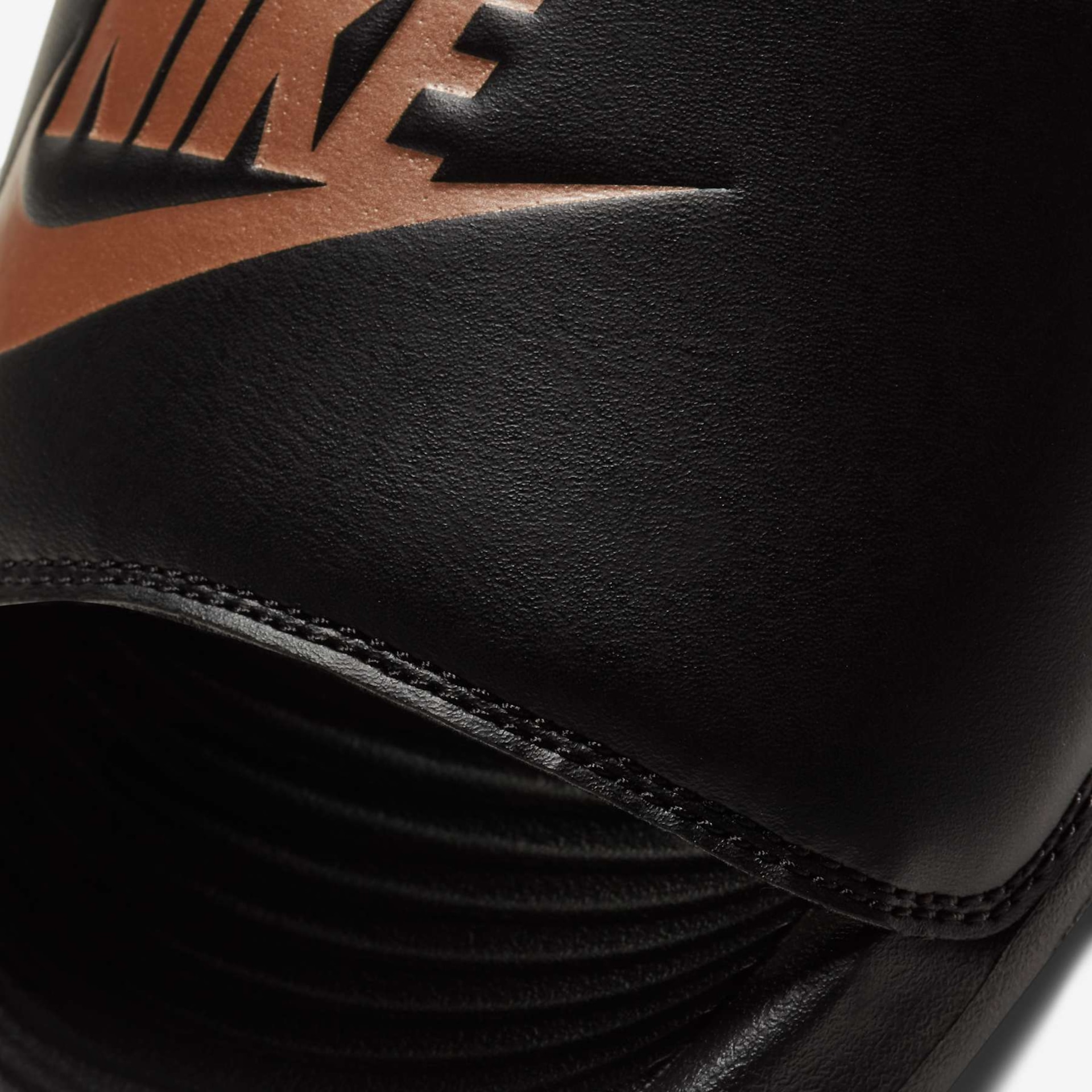 Chinelo Nike Victori One Feminino - Foto 6
