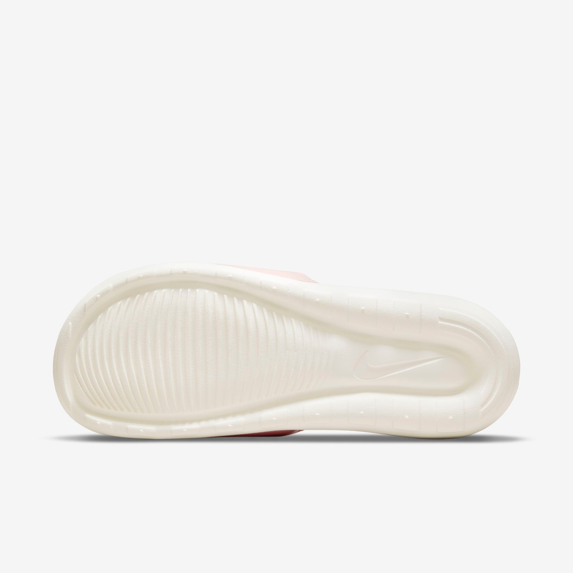 Chinelo Nike Victori One Feminino - Foto 3