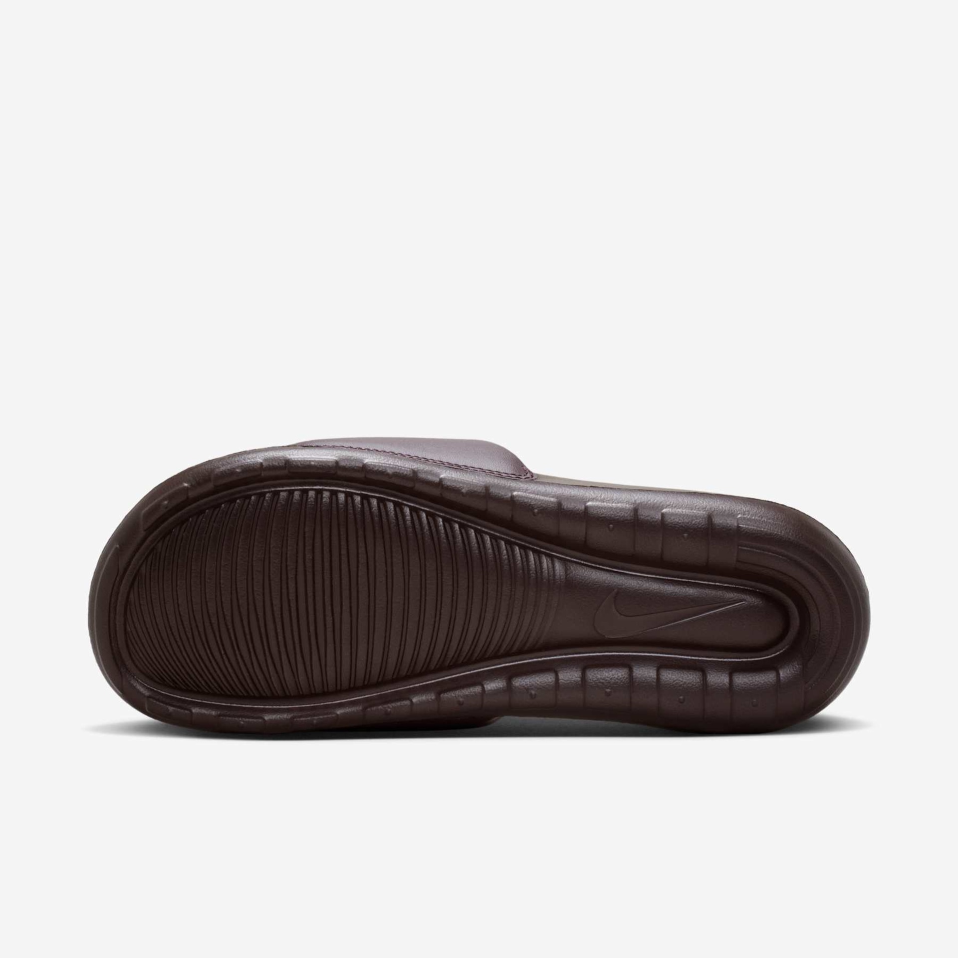 Chinelo Nike Victori One Feminino - Foto 3