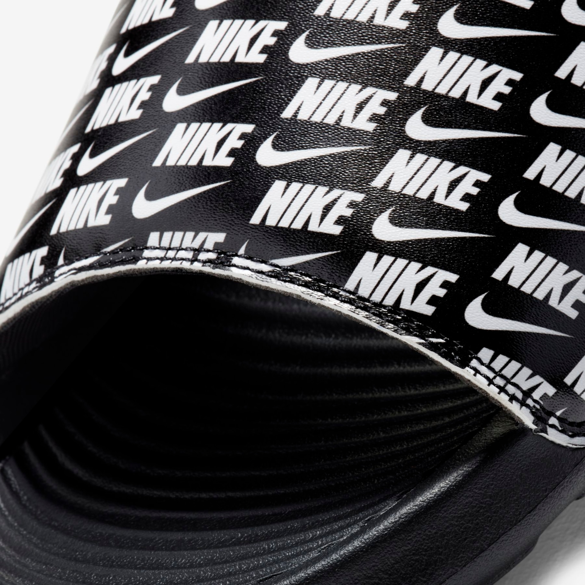 Chinelo Nike Victori One Masculino - Foto 6