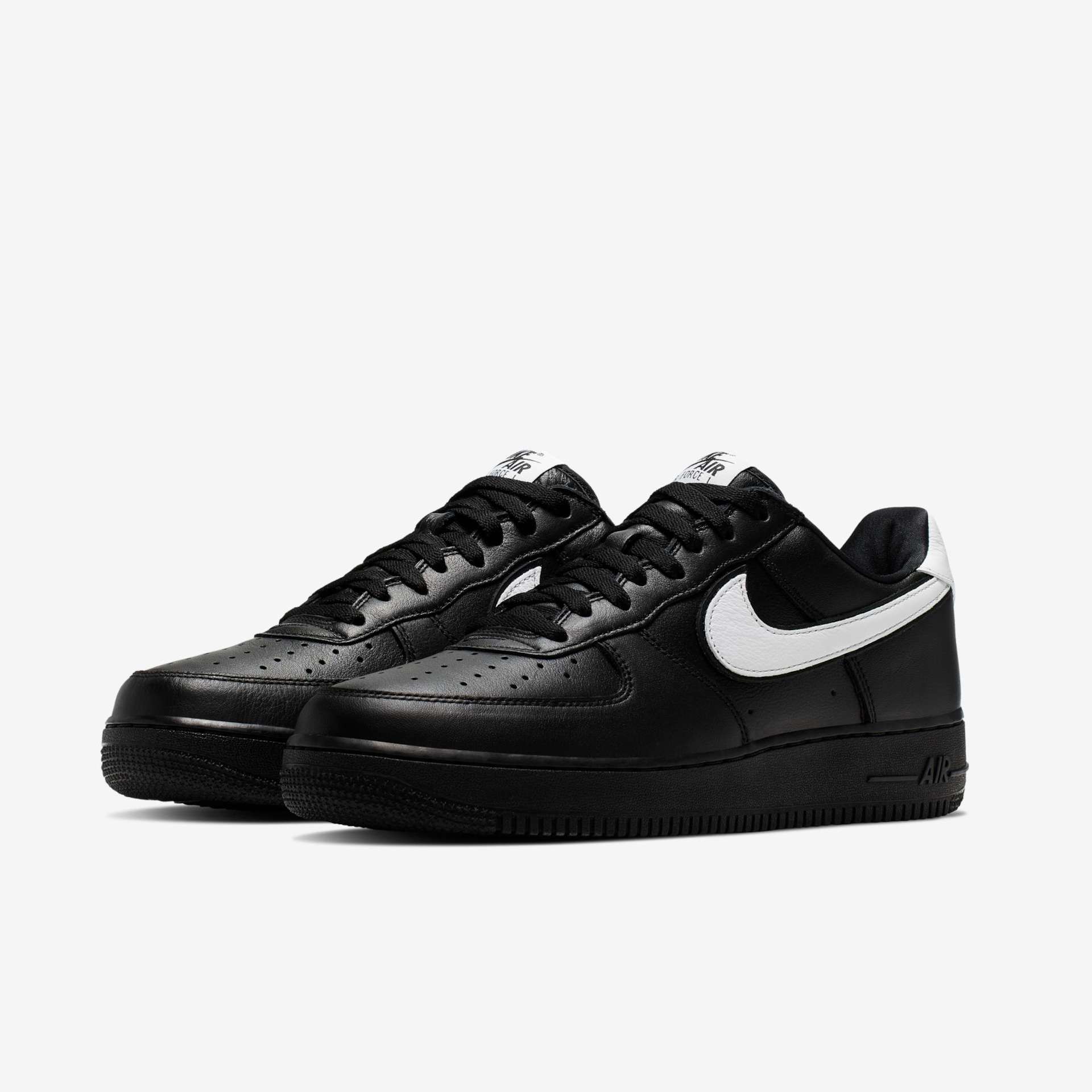 Tênis Nike Air Force 1 Low Retro Feminino - Foto 5