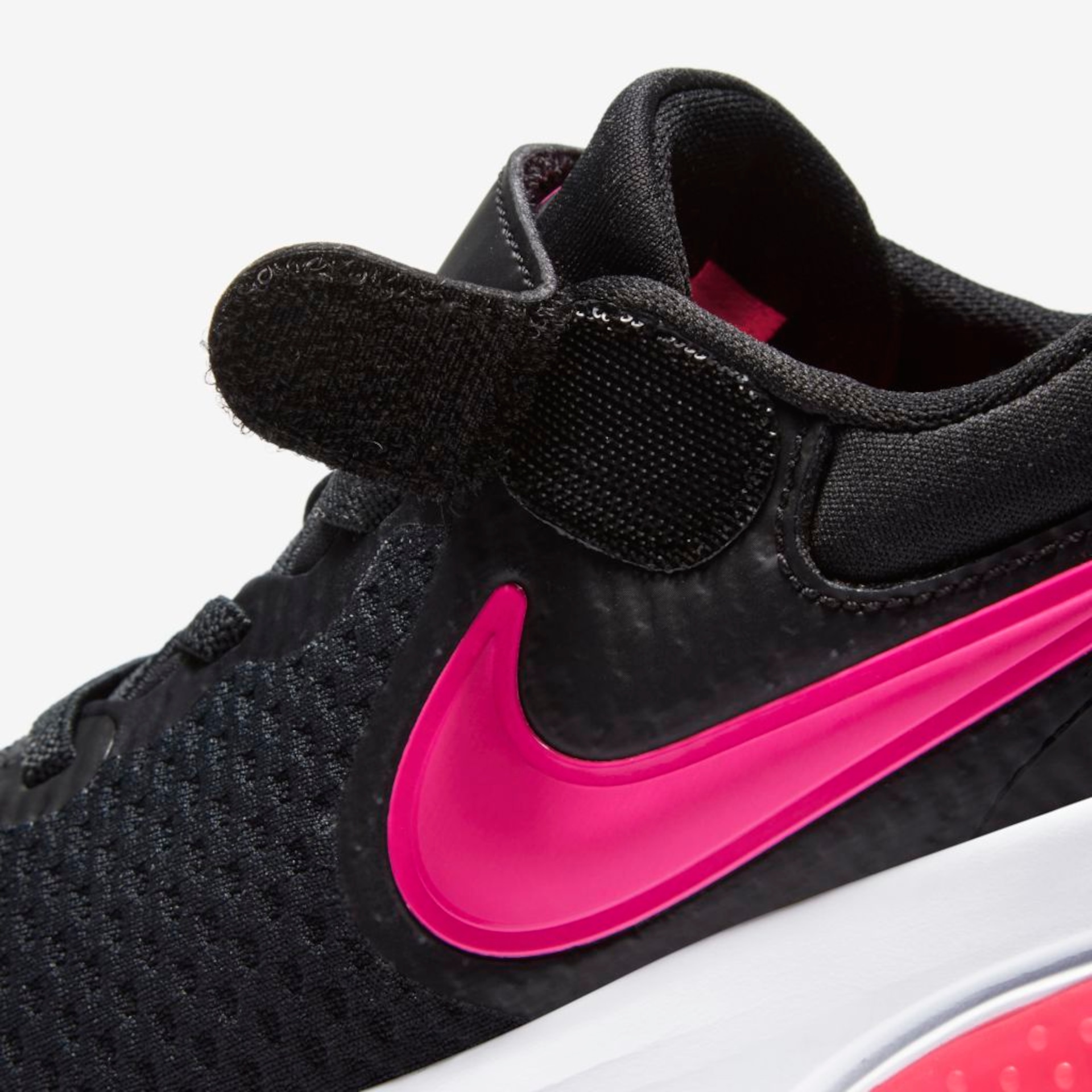 nike project pod white