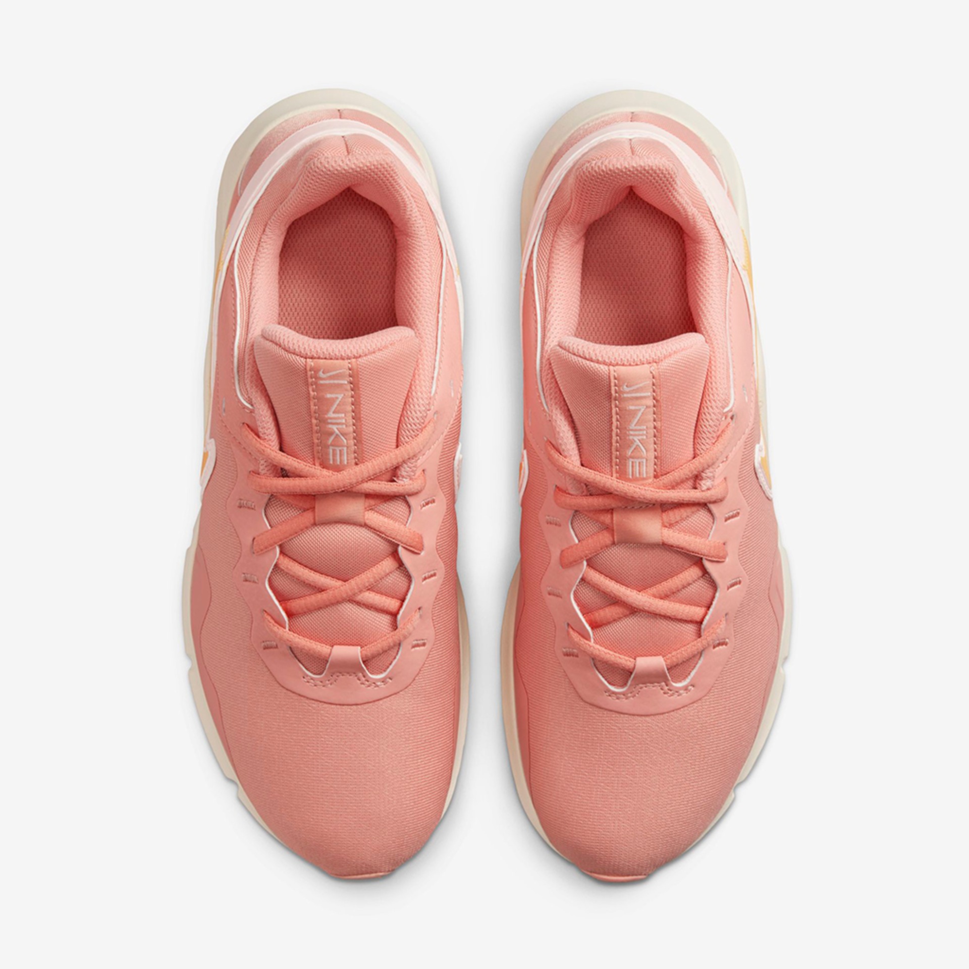 Tênis Nike Legend Essential 2 Feminino - Foto 4
