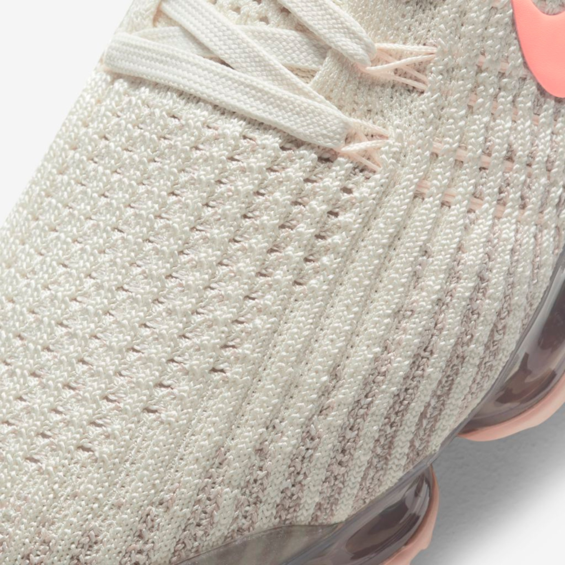 Tênis Nike Air VaporMax Flyknit 3 Feminino - Foto 7