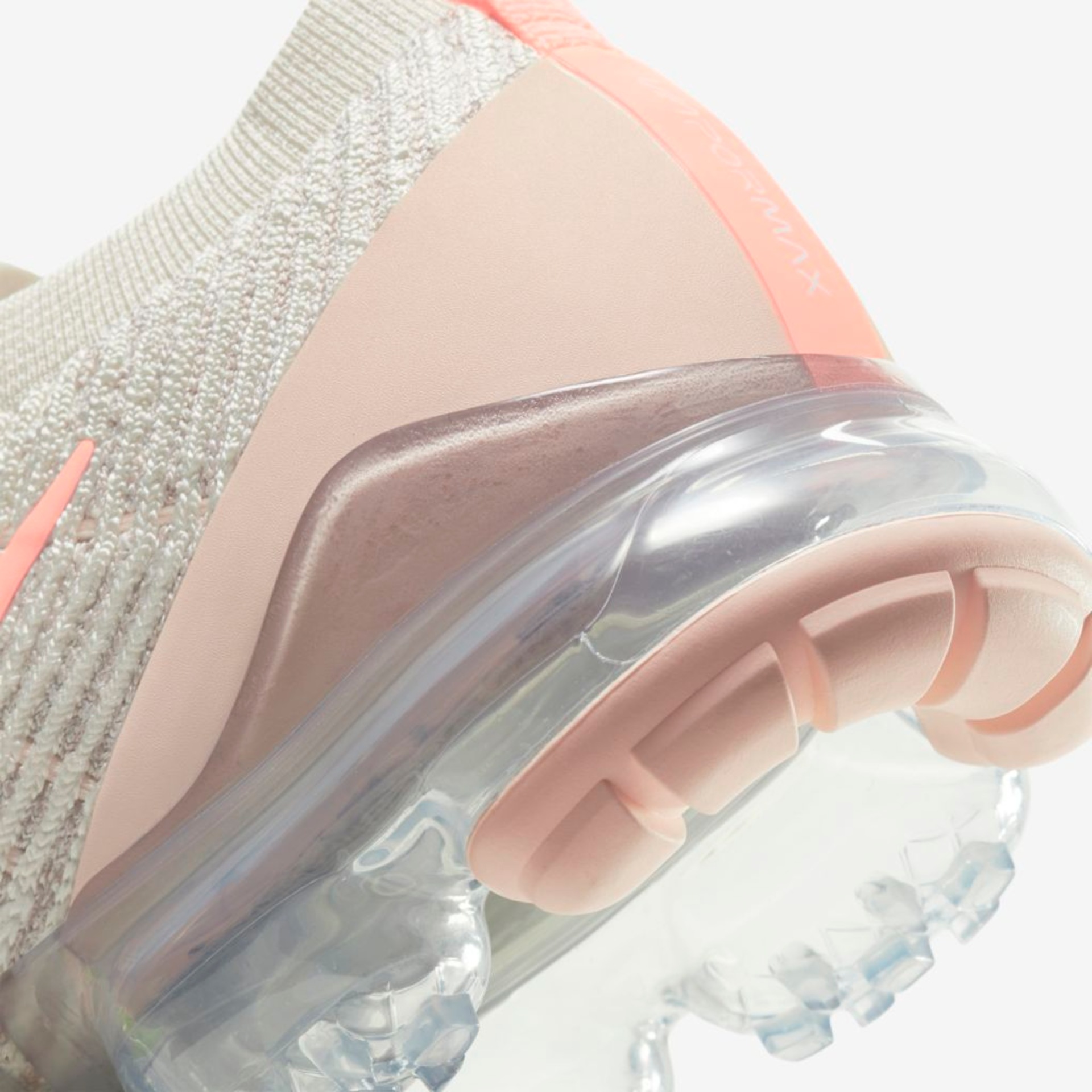 Tênis Nike Air VaporMax Flyknit 3 Feminino - Foto 8