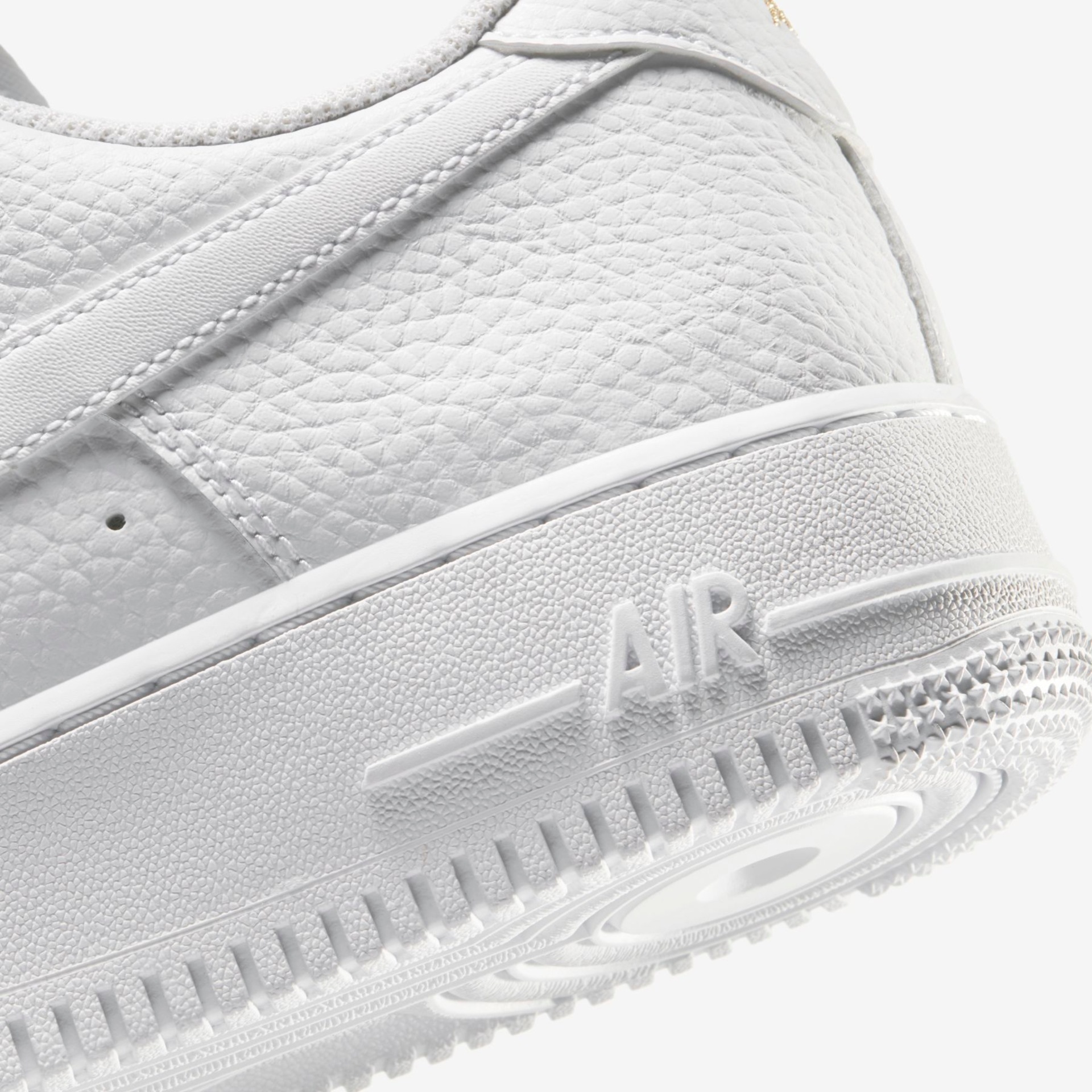 Tênis Nike Air Force 1'07 Essential Feminino - Foto 8