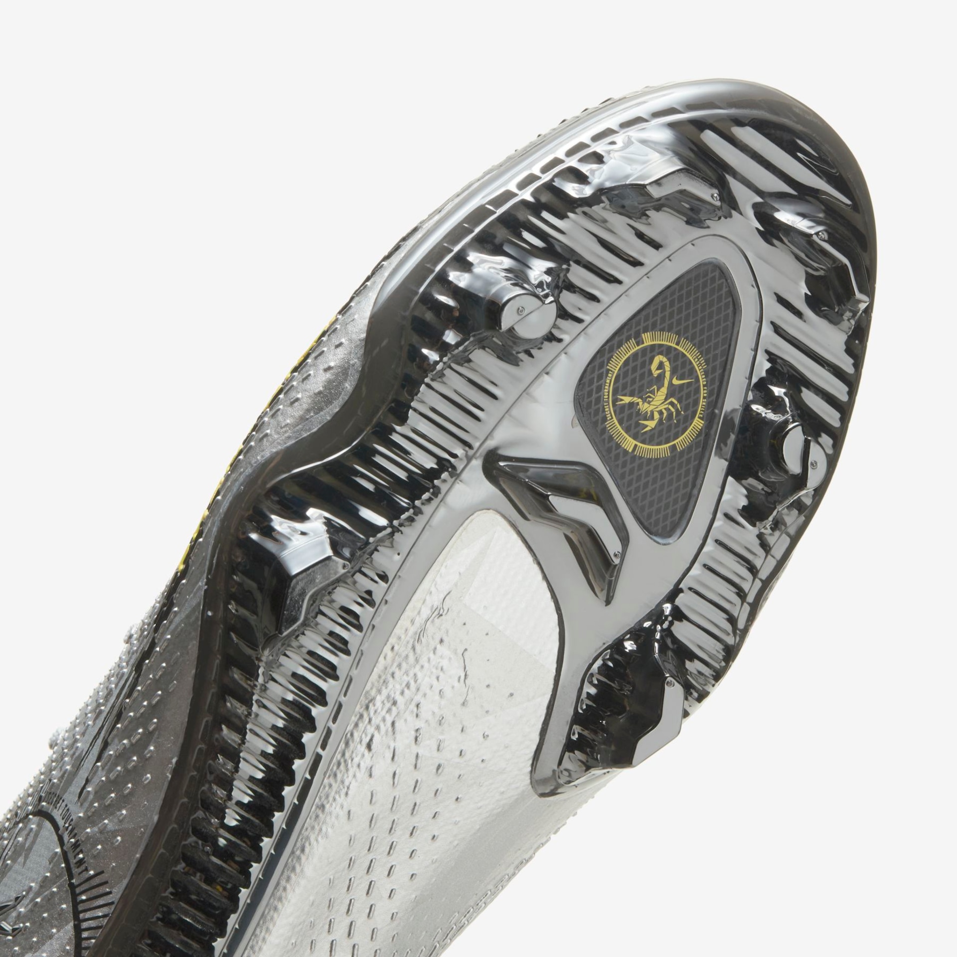Chuteira Nike Phantom GT Scorpion Elite Campo - Foto 7