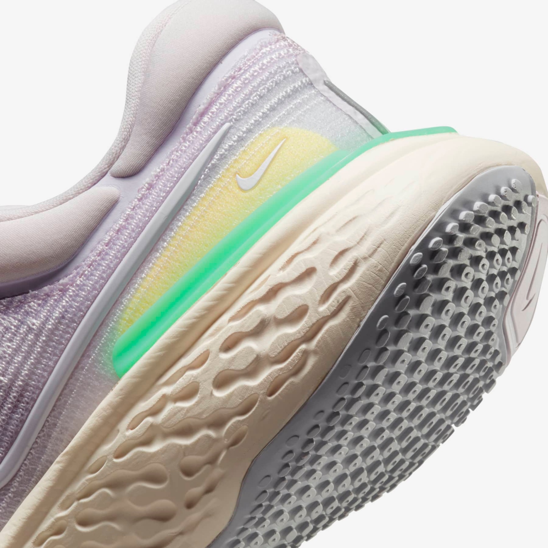 Tênis Nike ZoomX Invincible Run Flyknit Feminino - Foto 8