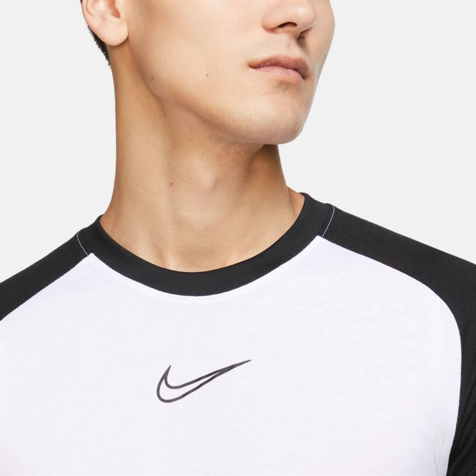 Camiseta Nike Dri-FIT Academy Masculina - Foto 3