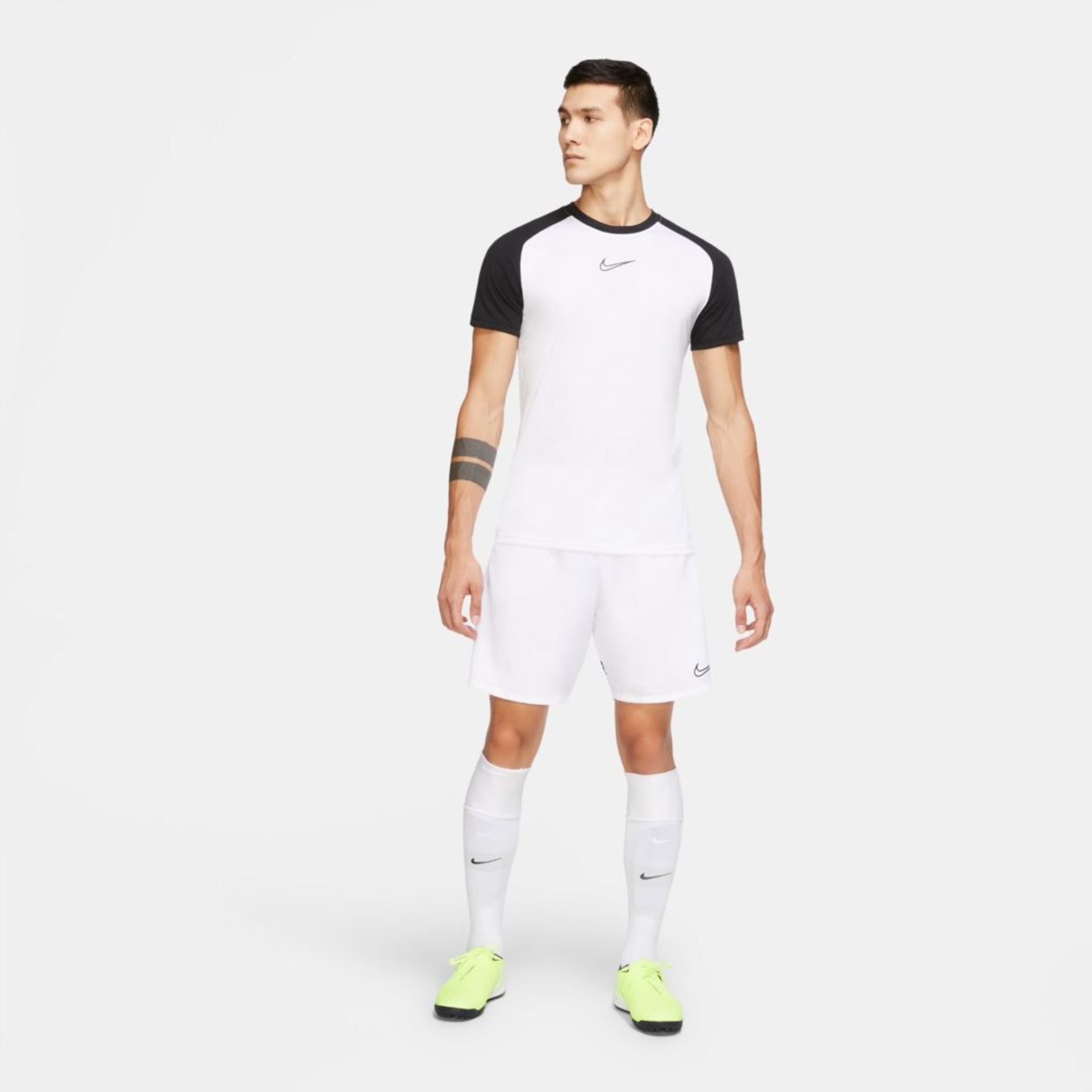 Camiseta Nike Dri-FIT Academy Masculina - Foto 5