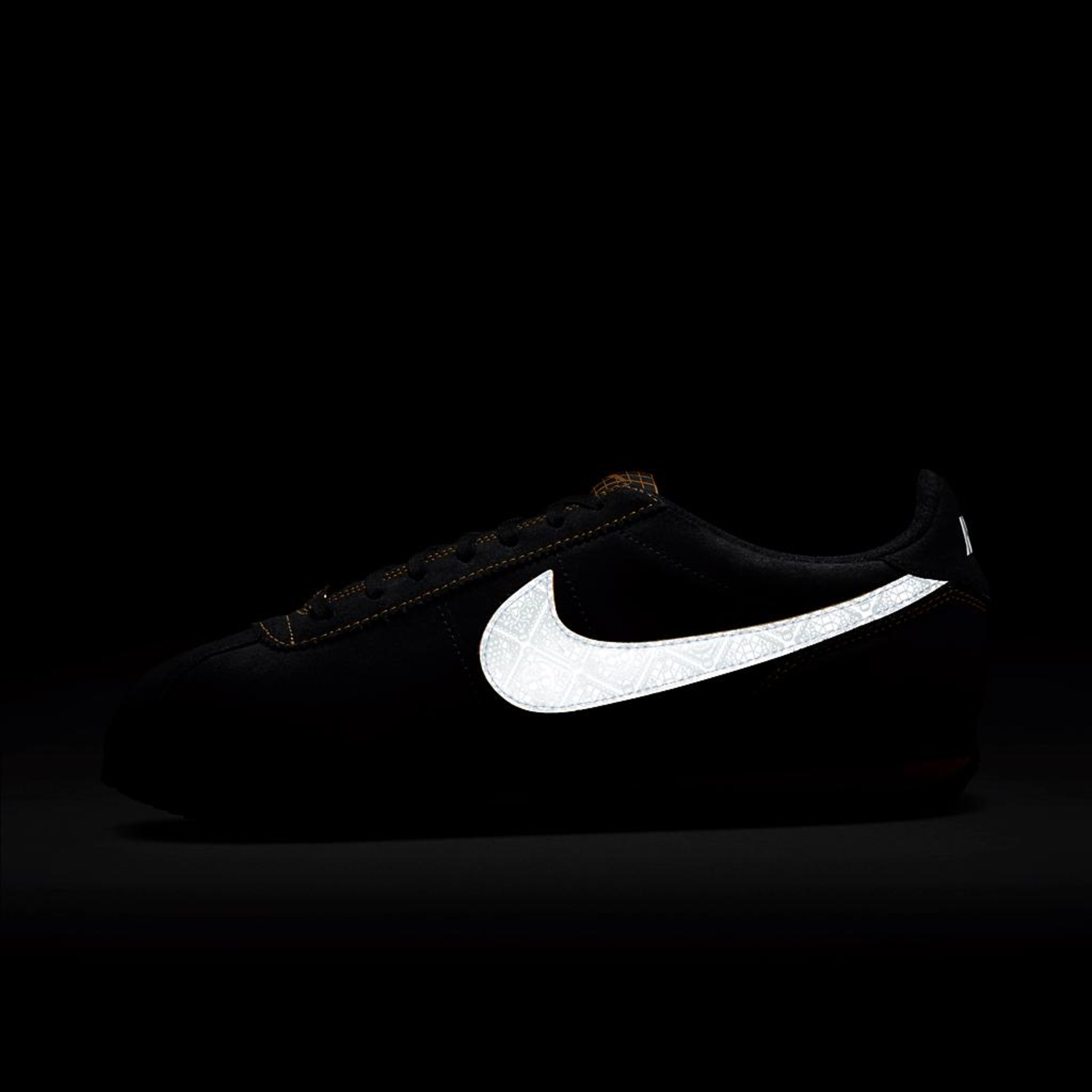 Tênis Nike Cortez Basic SE Masculino - Foto 8
