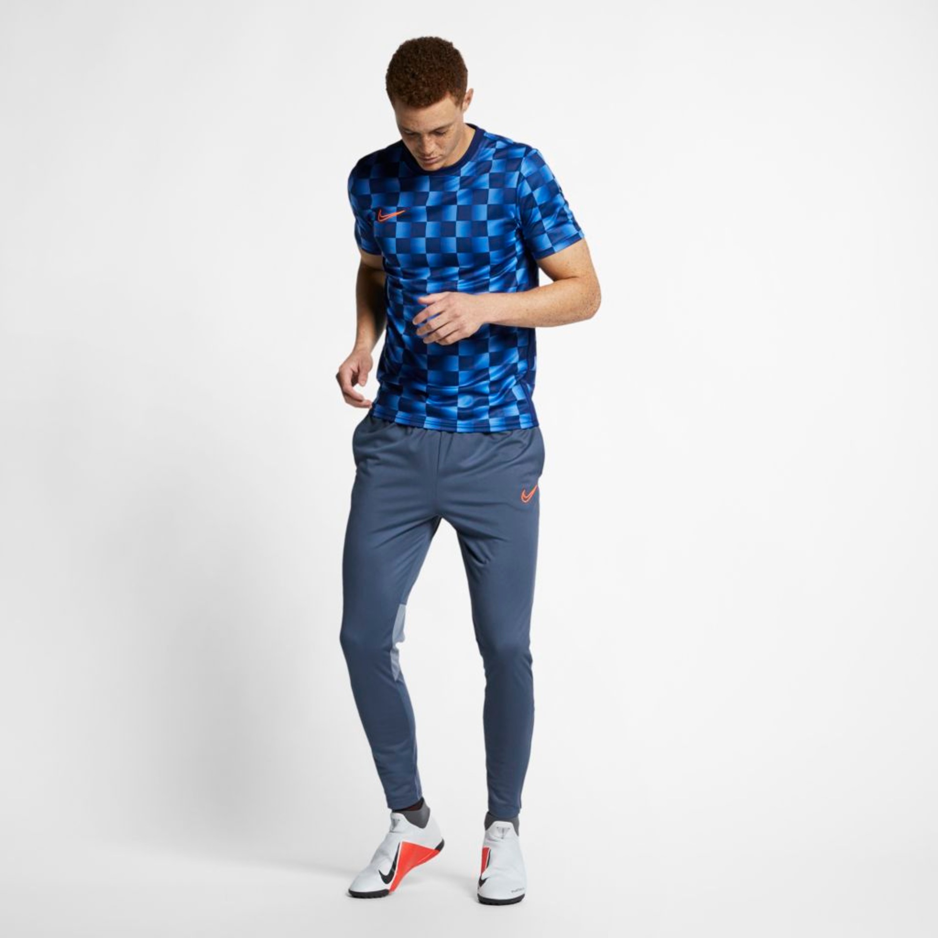 Camiseta Nike Dri-FIT Academy Masculina - Foto 4