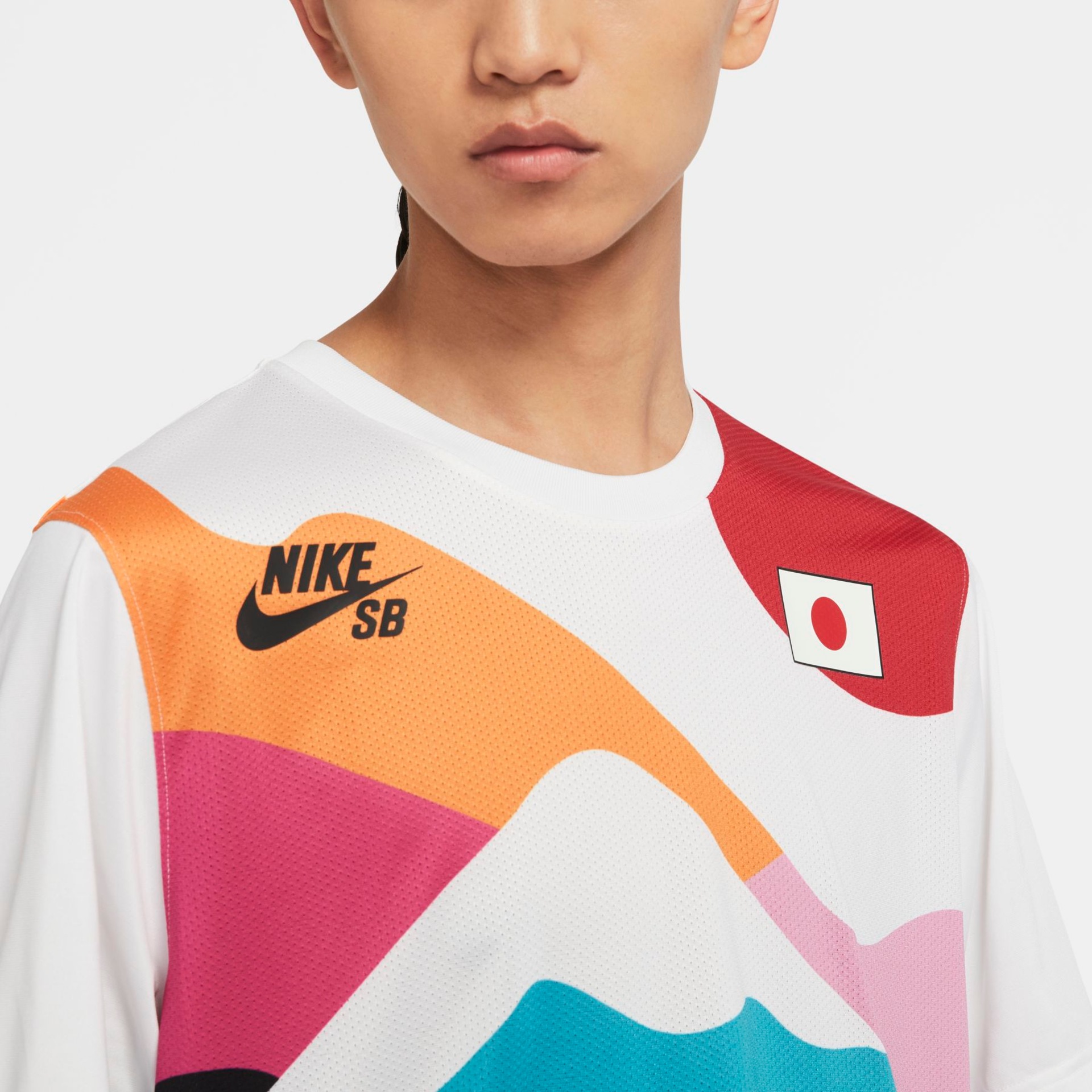 Camiseta Nike SB Time Japão Masculina - Foto 3
