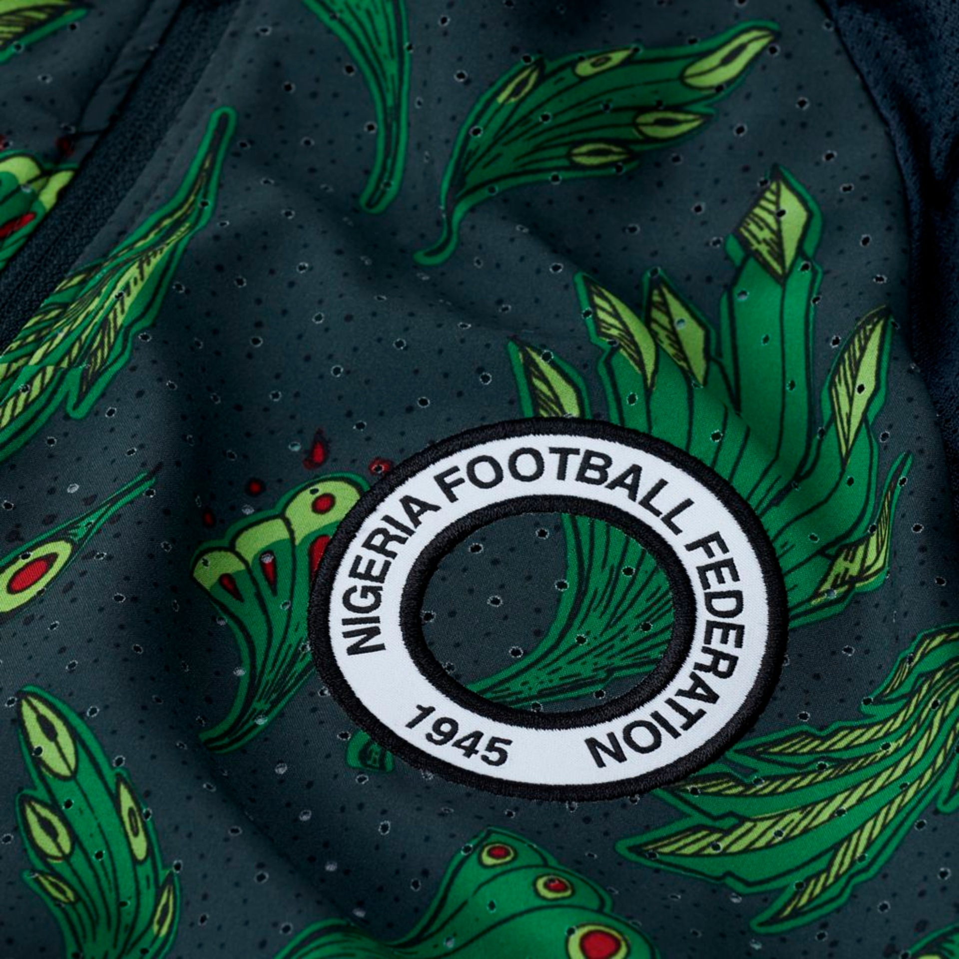 Jaqueta Nike Nigeria Feminina - Foto 3