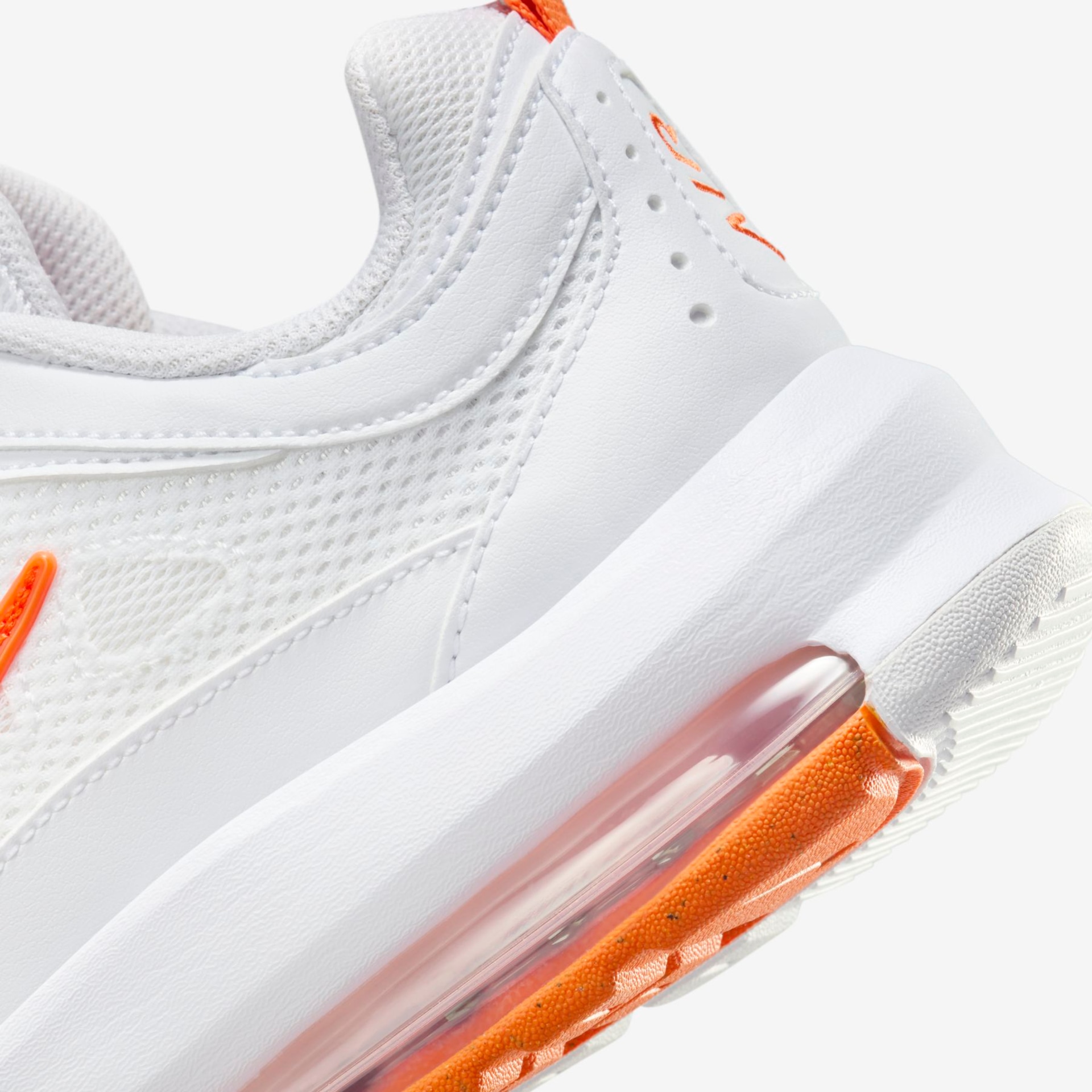 Tênis Nike Air Max AP Feminino - Foto 8