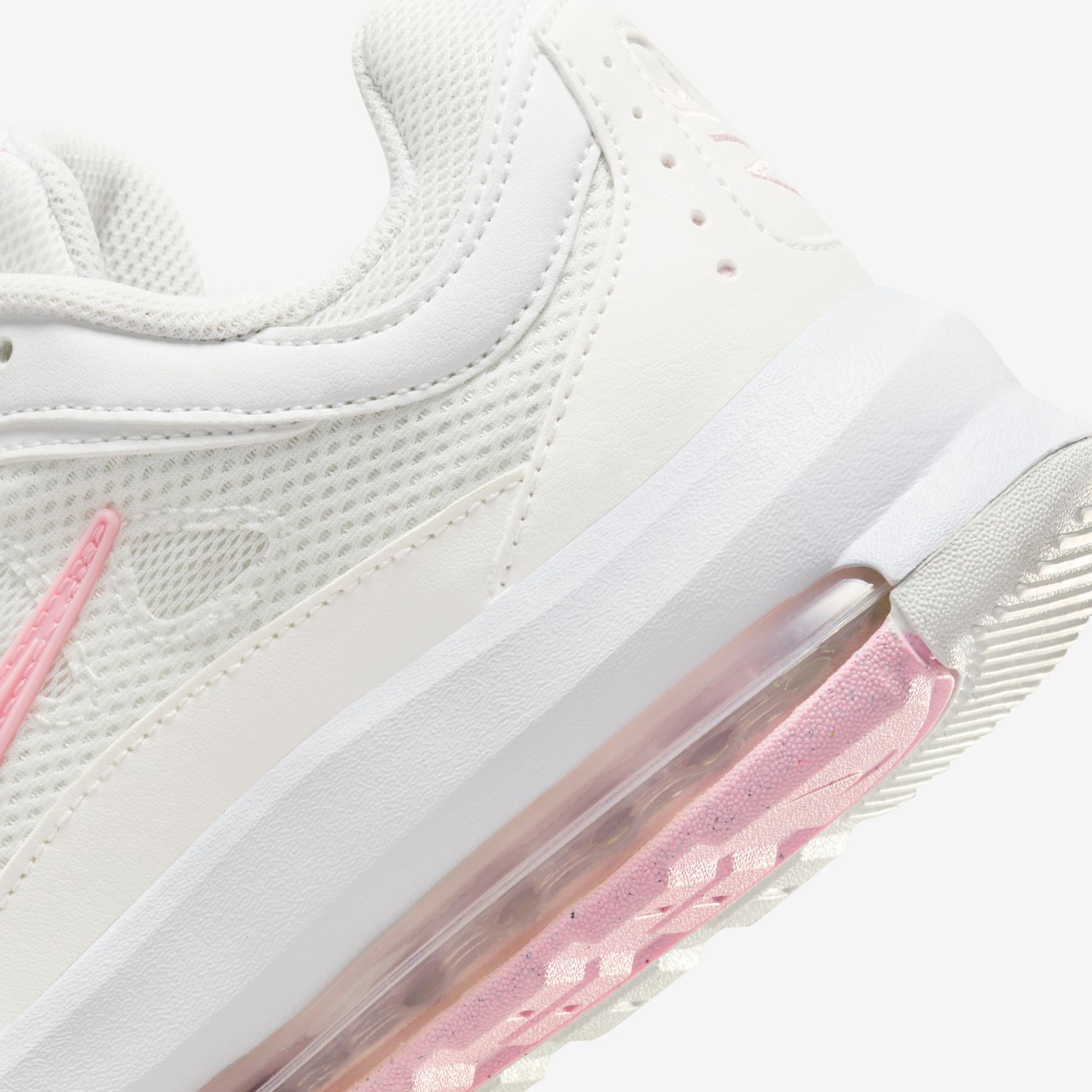 Tênis Nike Air Max AP Feminino - Foto 8