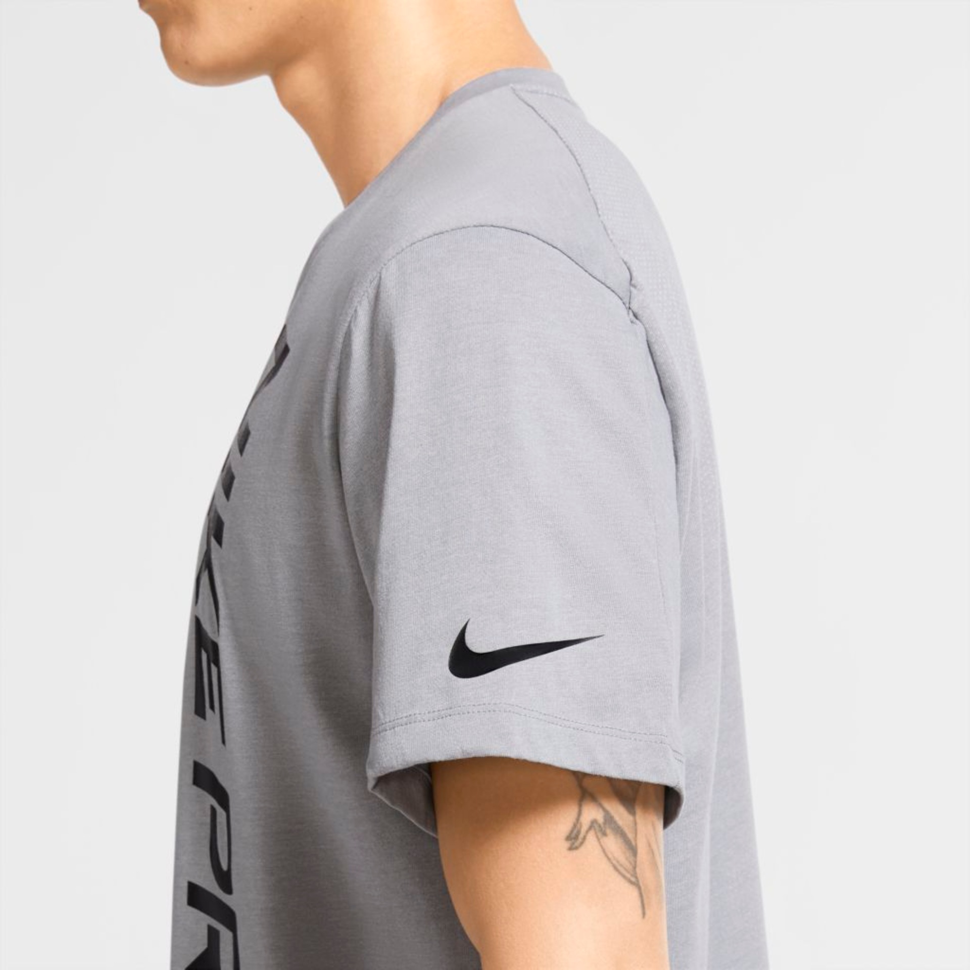 Camiseta Nike Pro Masculina - Foto 5
