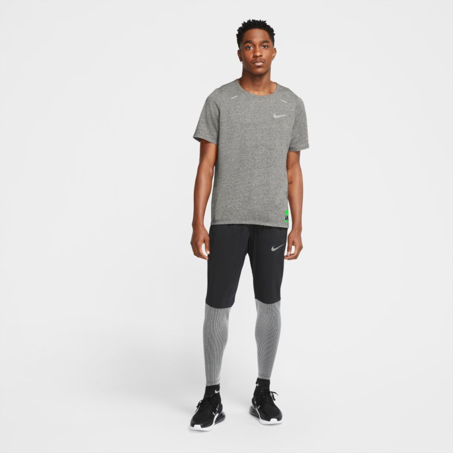 Oferta de Camiseta Nike Rise 365 Future Fast Masculina Â» Presentes de Natal - Nike - Just Do It