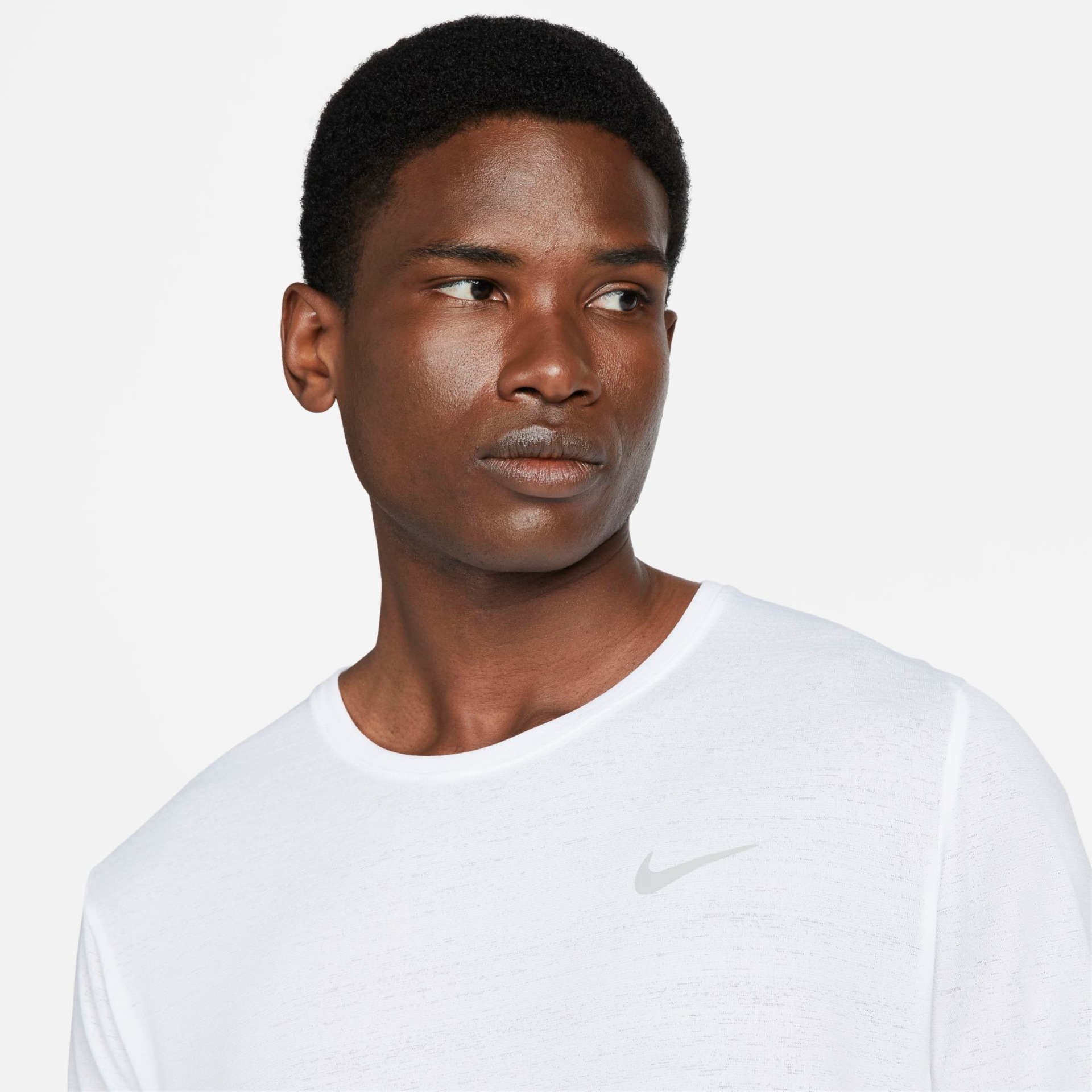 Camiseta Nike Dri-FIT Miler Top Masculina - Foto 3