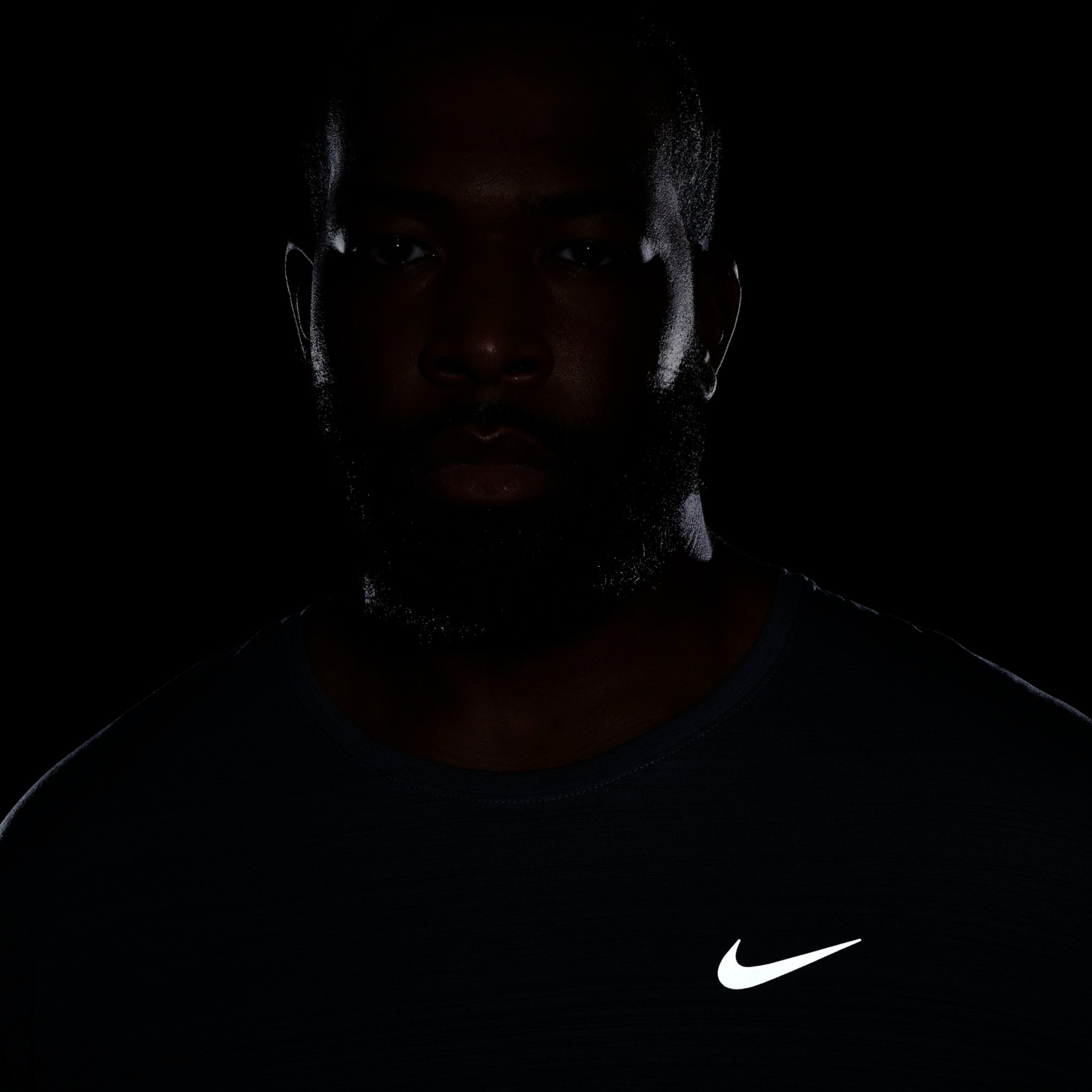 Camiseta Nike Dri-FIT Miler Top Masculina - Foto 13