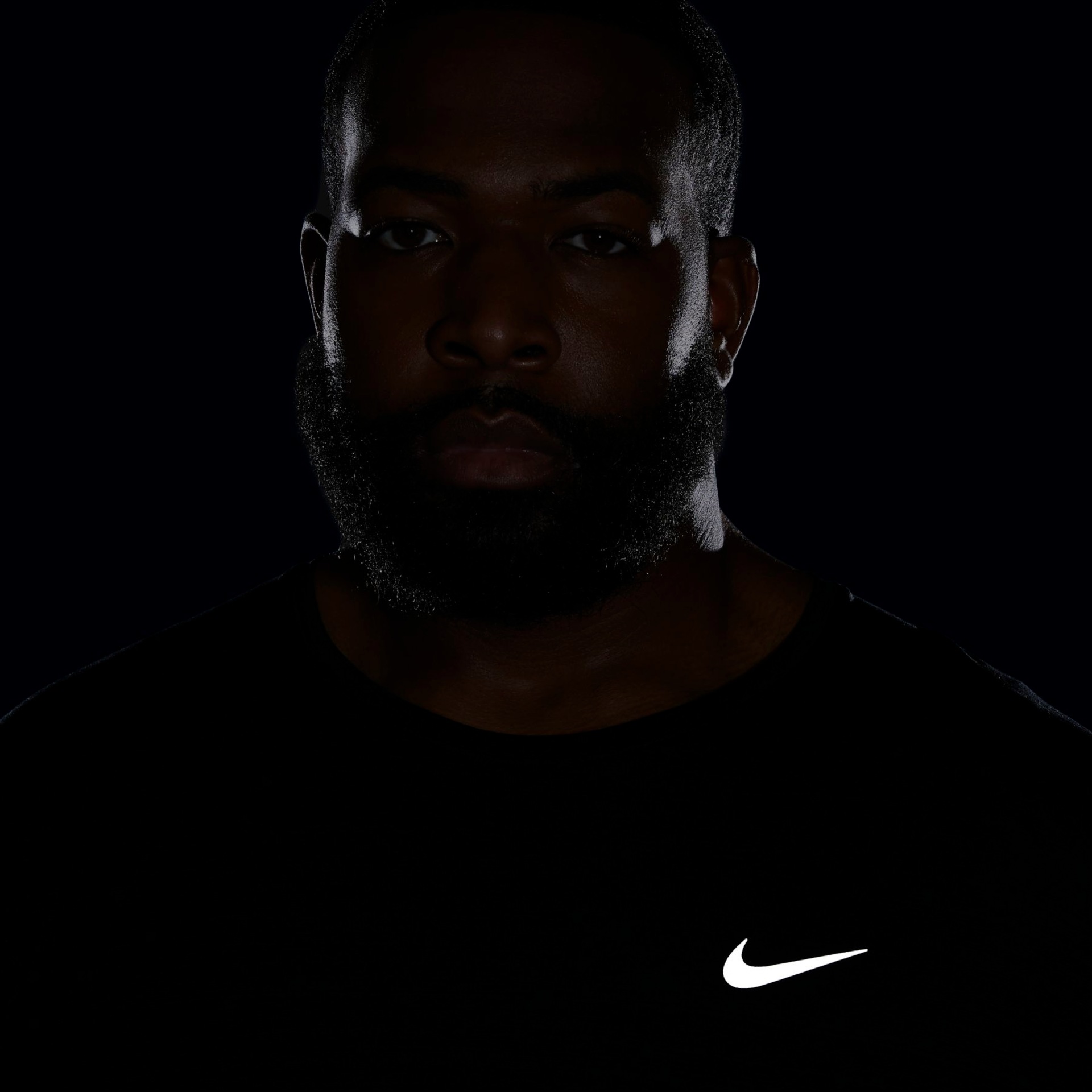 Camiseta Nike Dri-FIT Miler Top Masculina - Foto 14