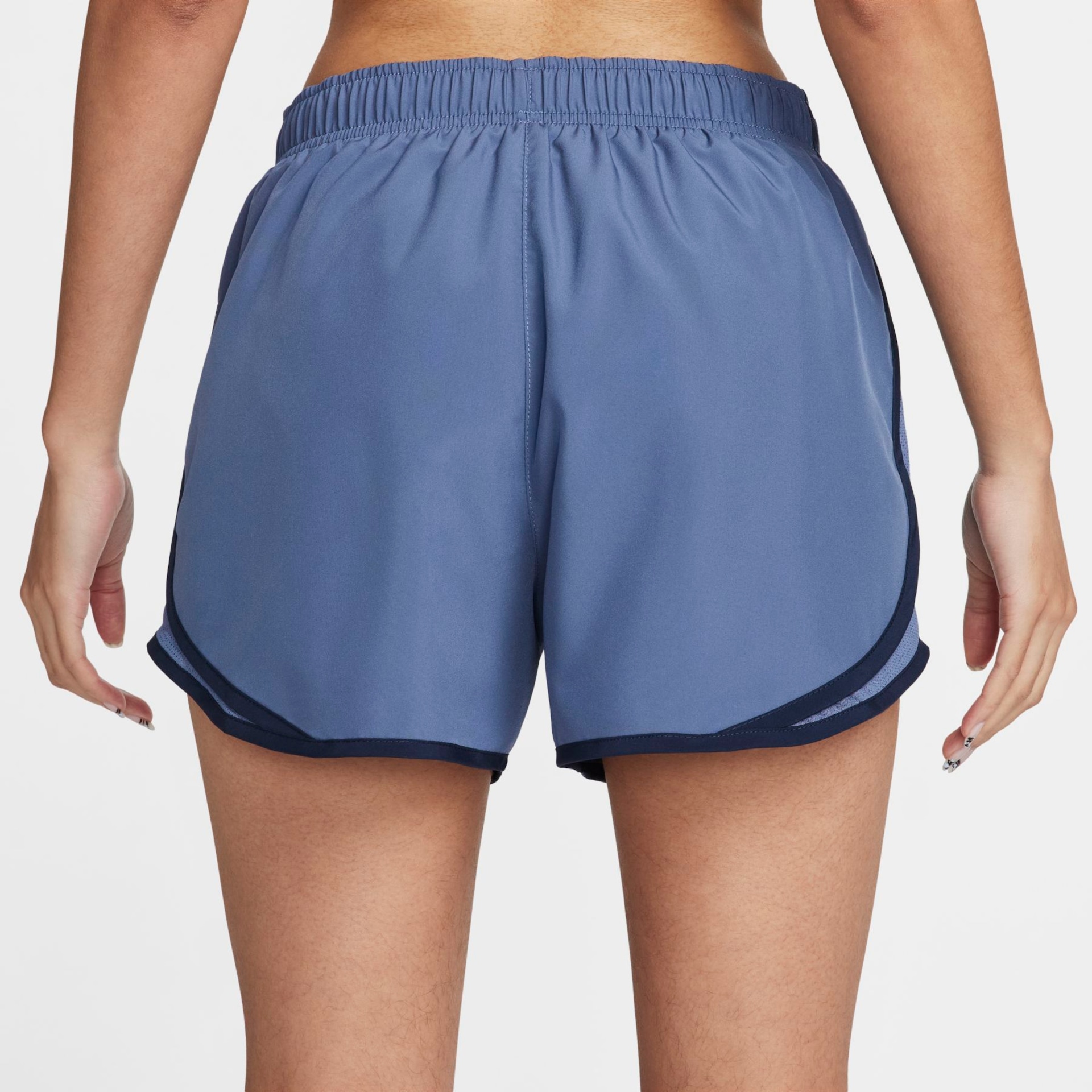 Shorts Nike Tempo Feminino - Foto 3