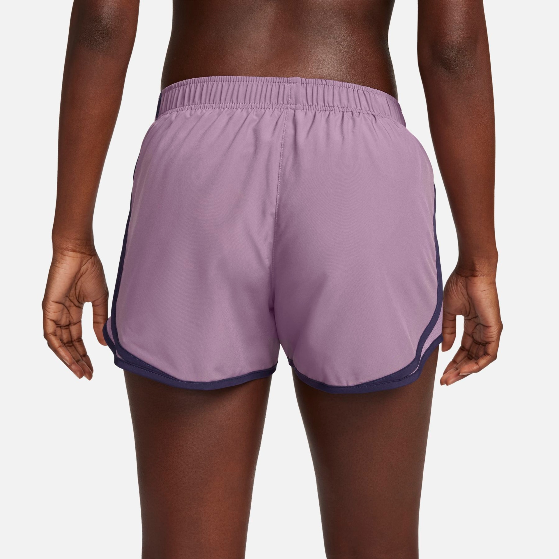 Shorts Nike Tempo Feminino - Foto 3