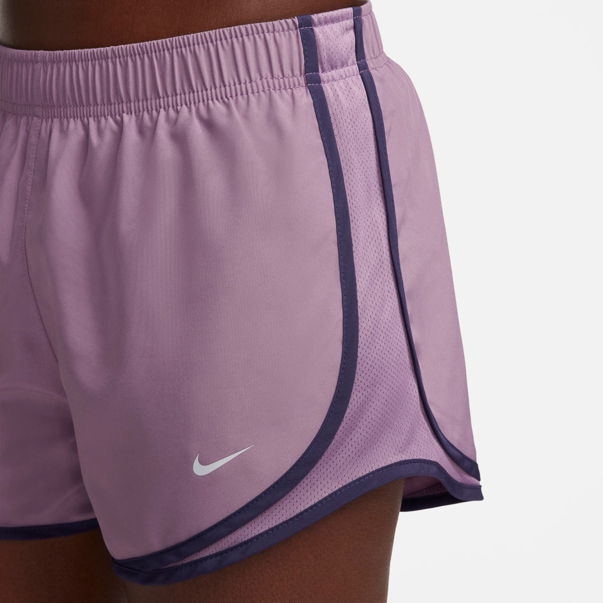 Shorts Nike Tempo Feminino - Foto 5