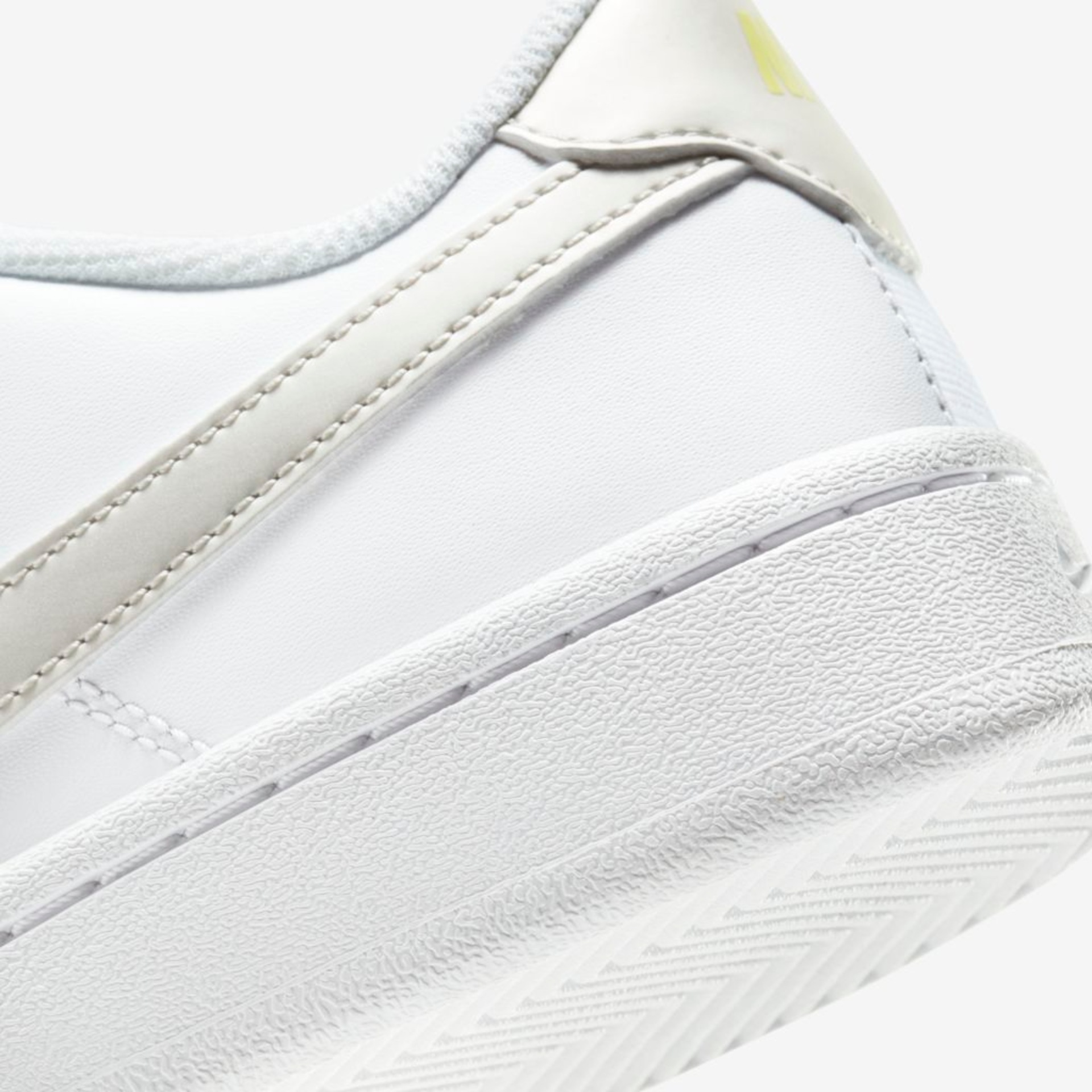 Tênis Nike Court Royale 2 Feminino - Foto 8