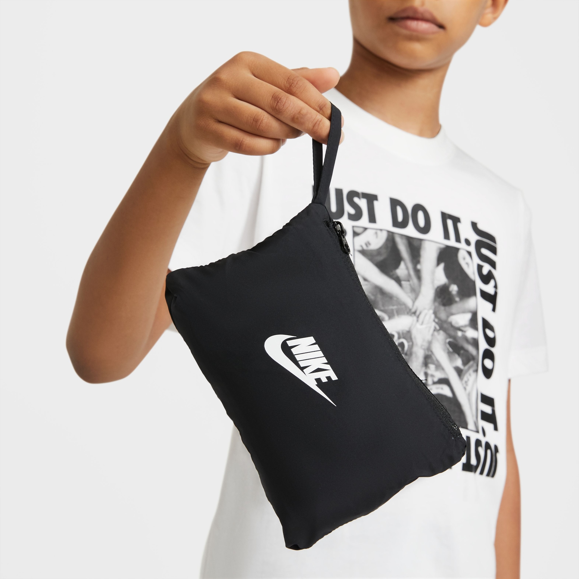 Jaqueta Nike Sportswear Windrunner Infantil - Foto 7